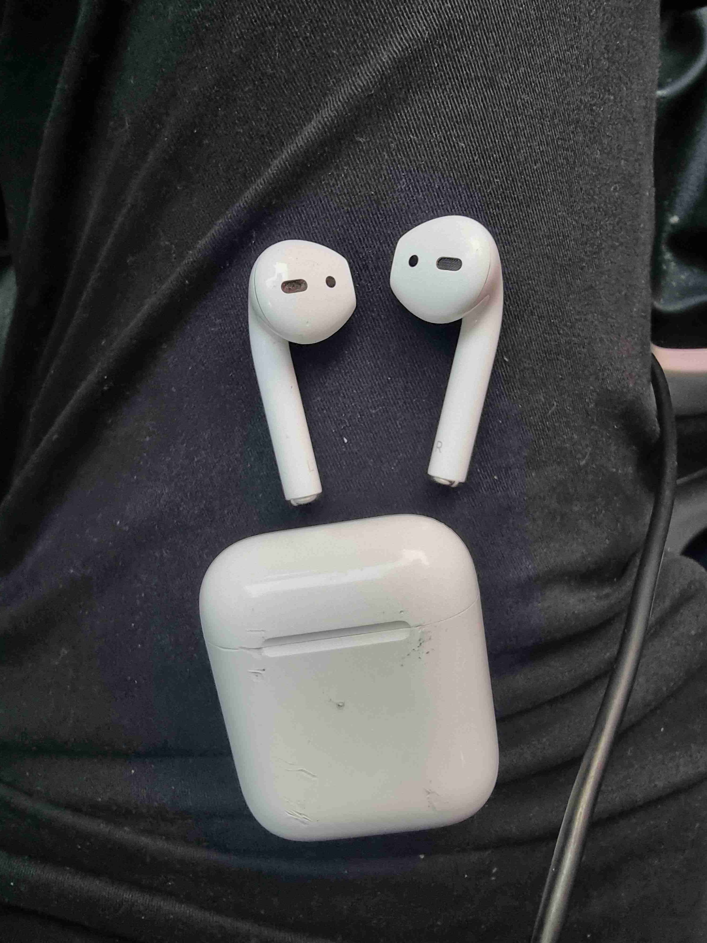 Audífonos inalámbricos blancos - miniatura 3