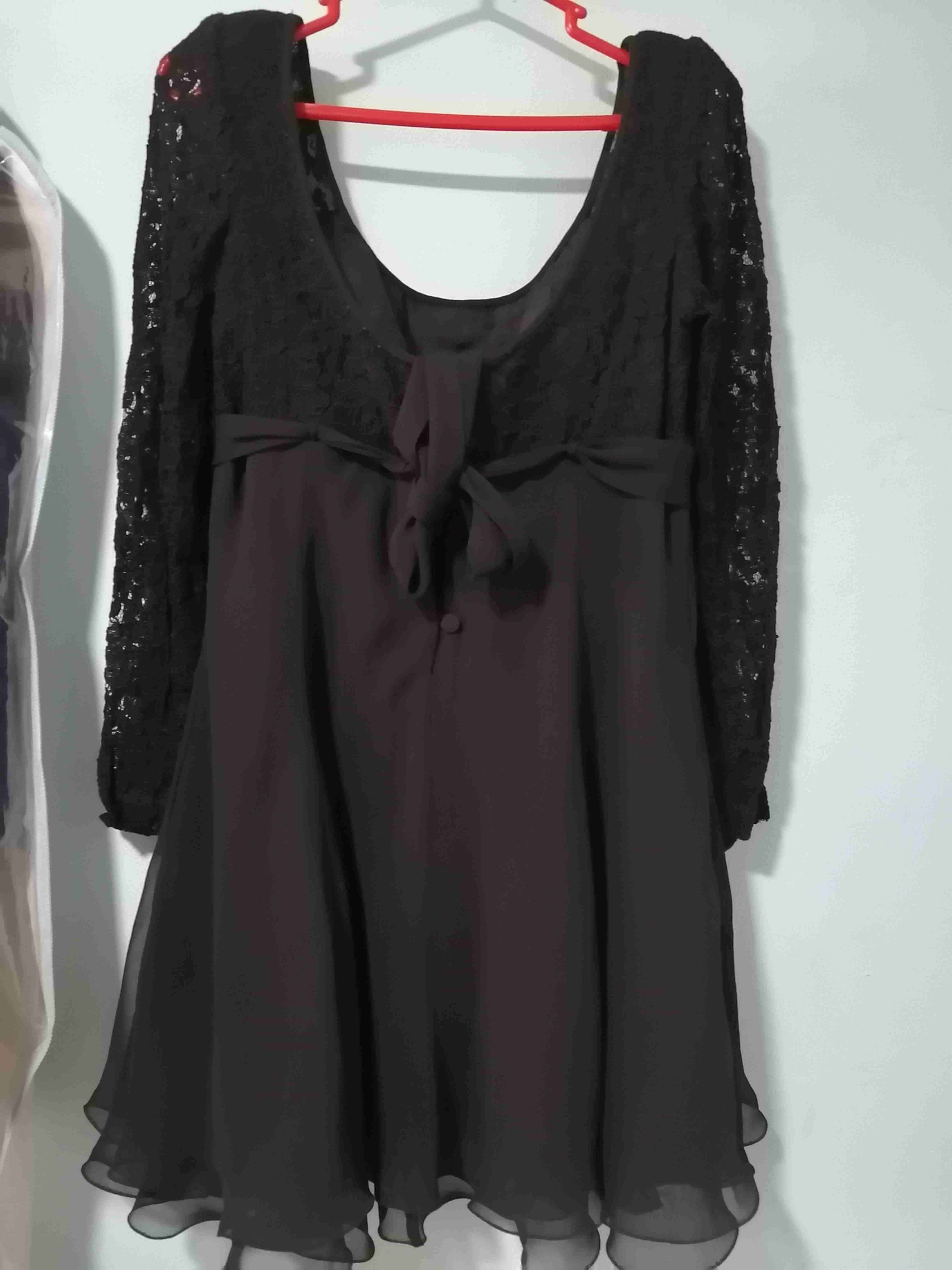 Vestido negro encaje y gasa - miniatura 3