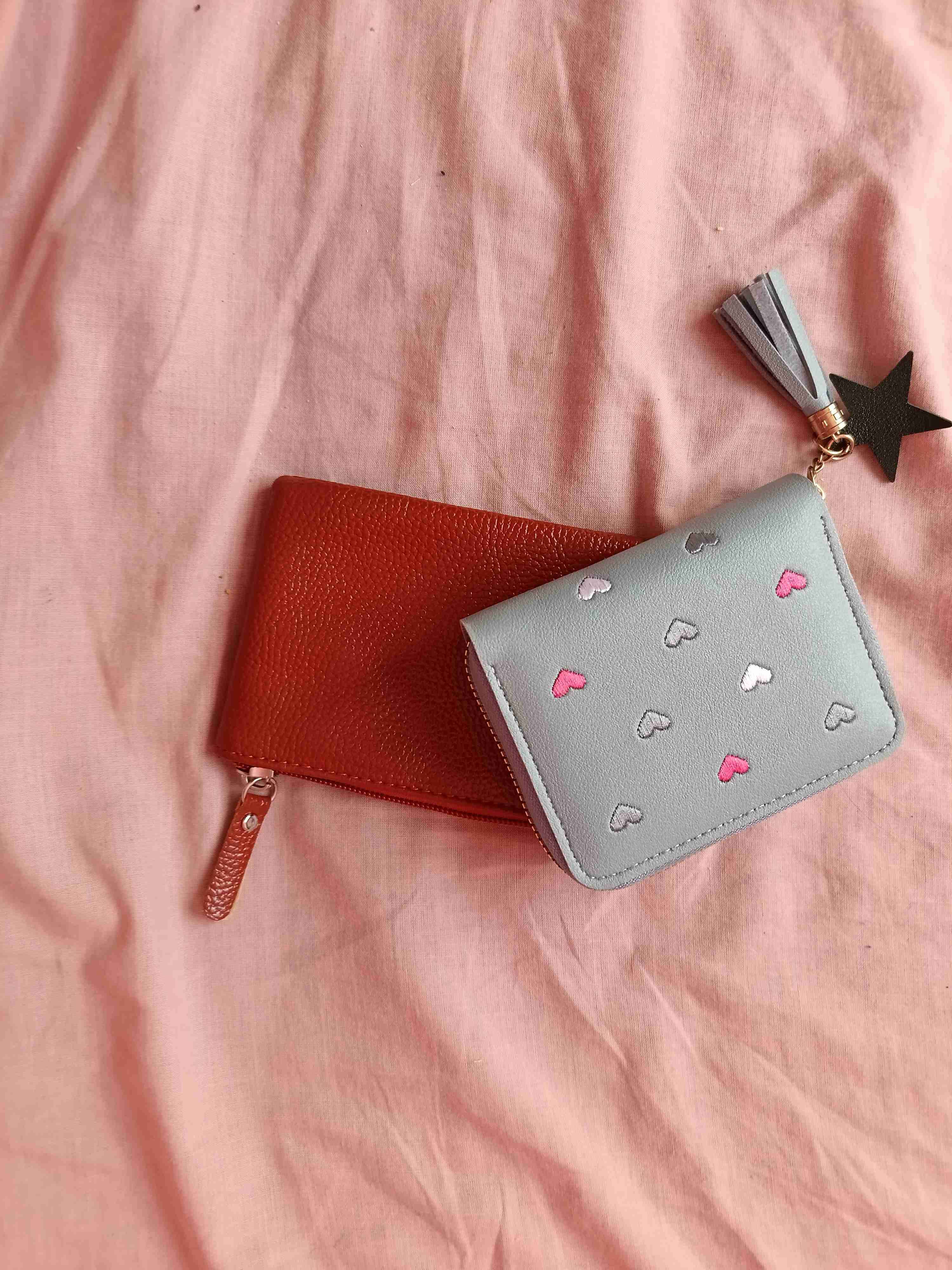 Set de monederos rojo y gris