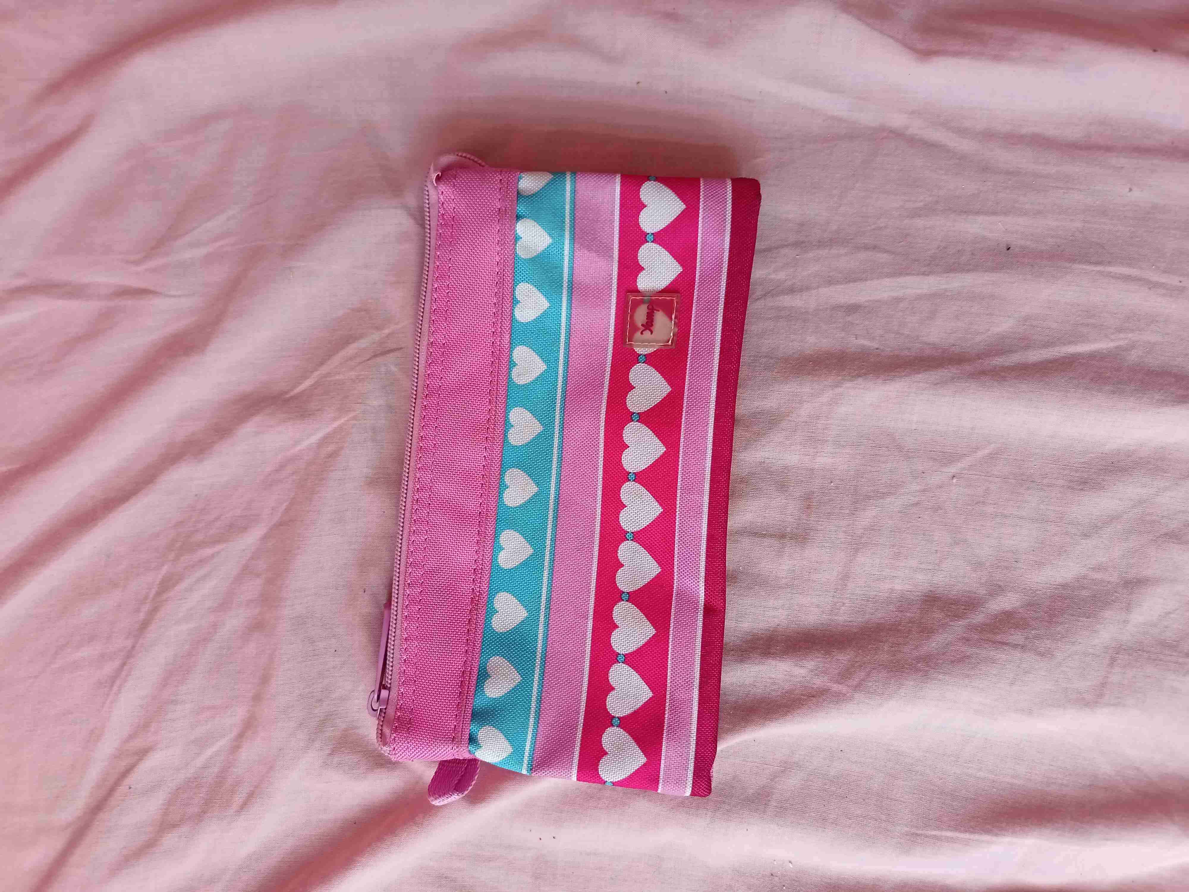 Cartuchera rosa con corazones - miniatura 2