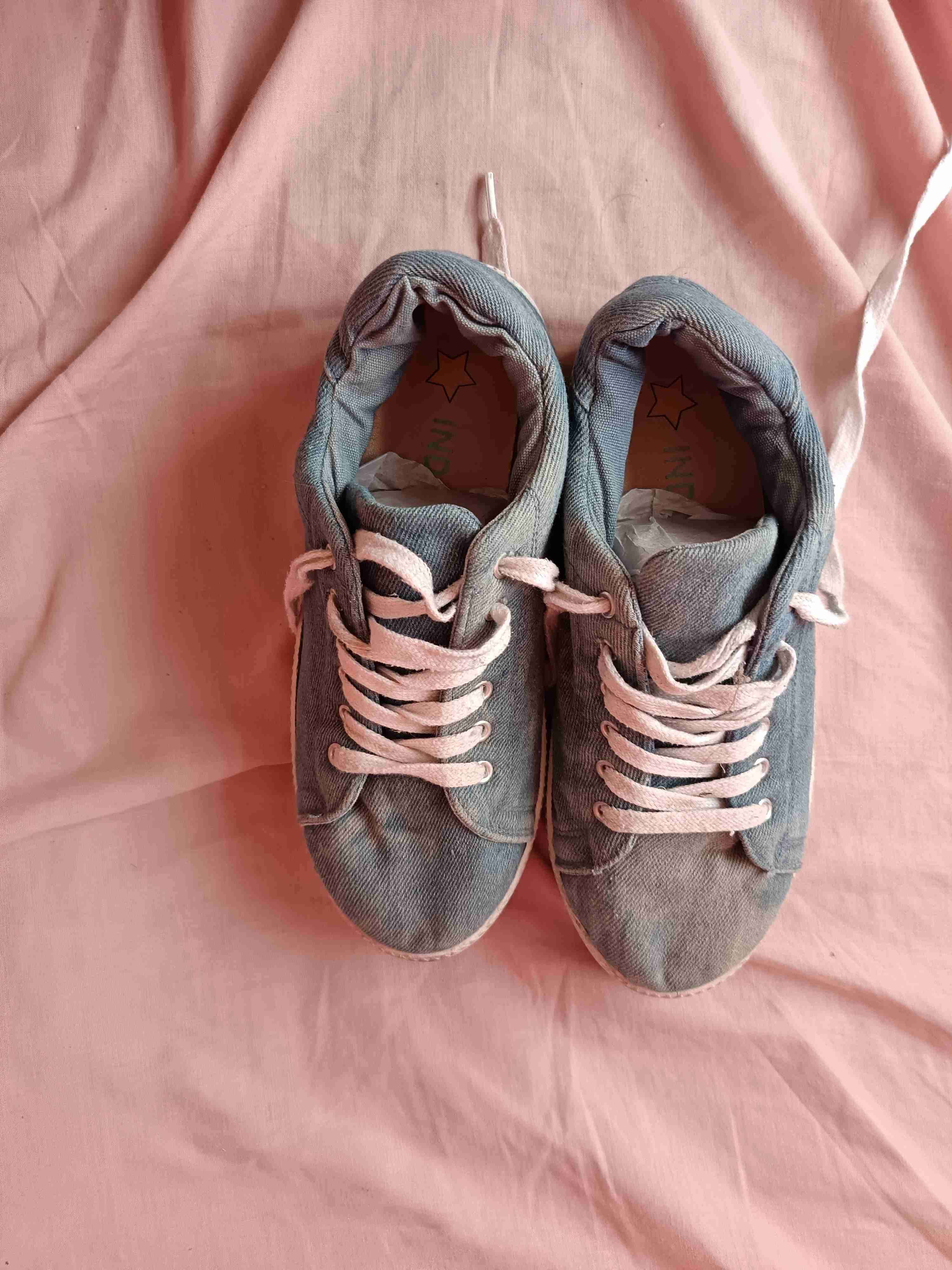 Zapatillas deportivas celeste