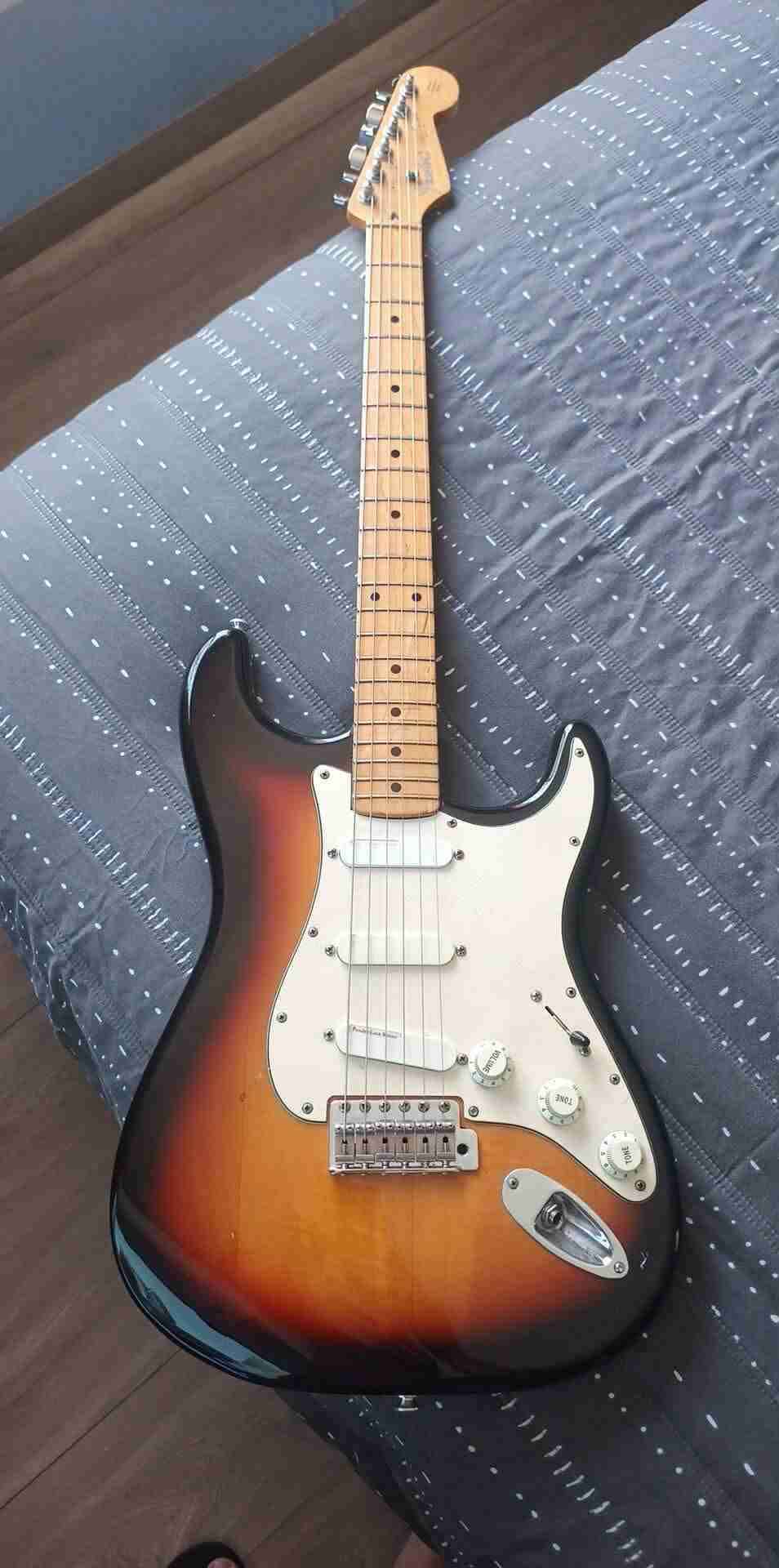 Squier Japon - miniatura 4