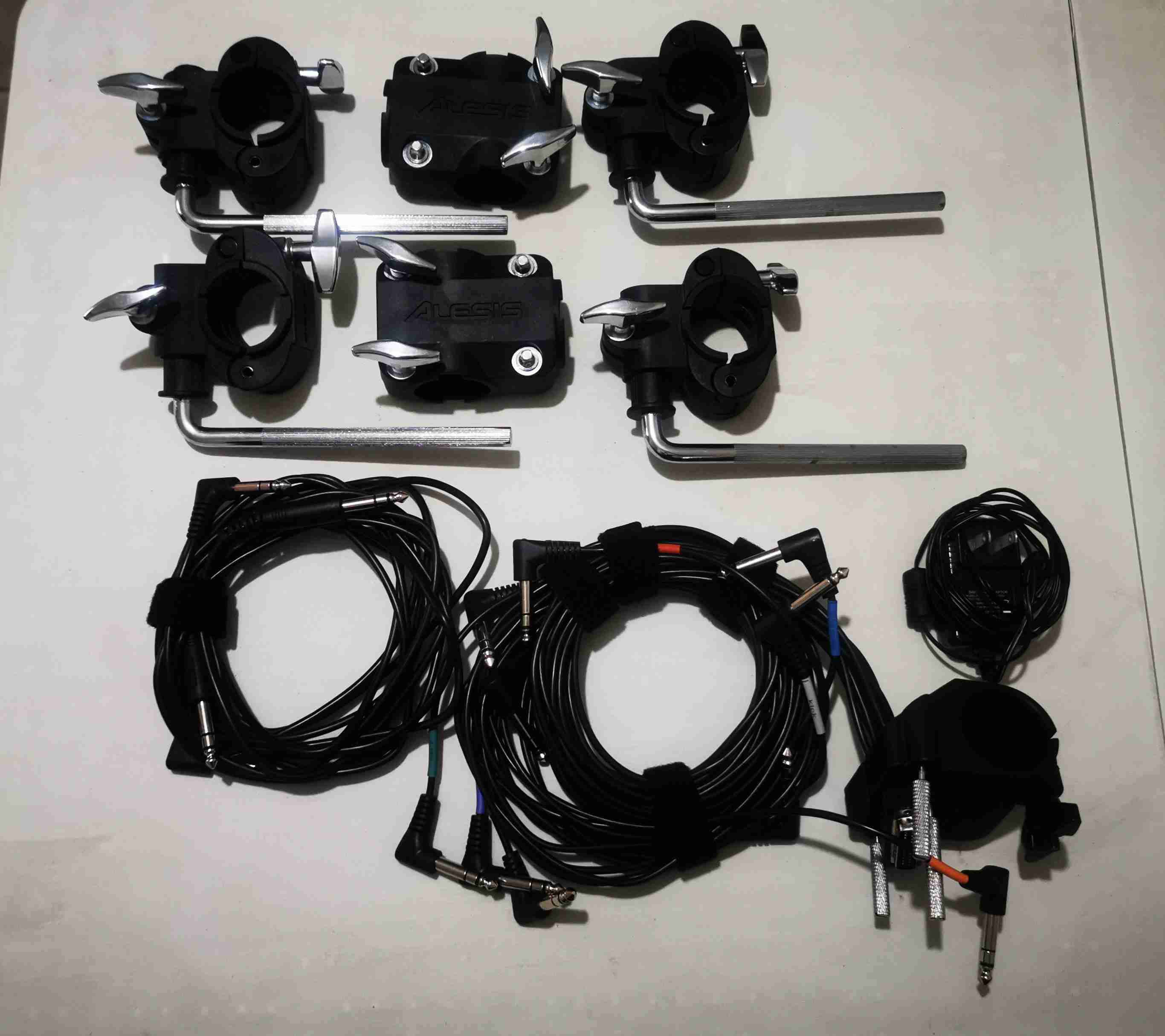 Batería electrónica Alesis negra - miniatura 3