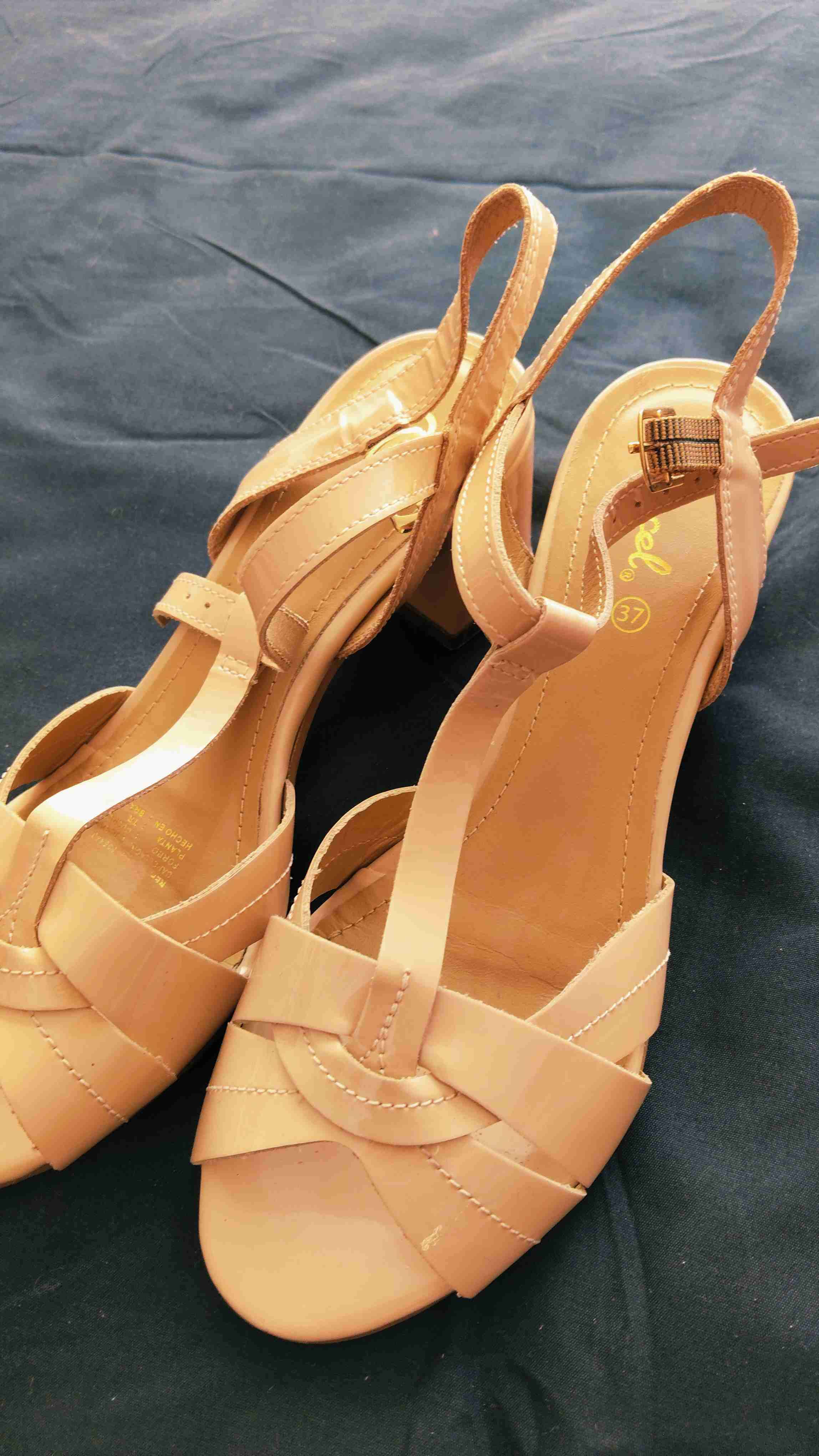 Sandalias de tacón nude - miniatura 2