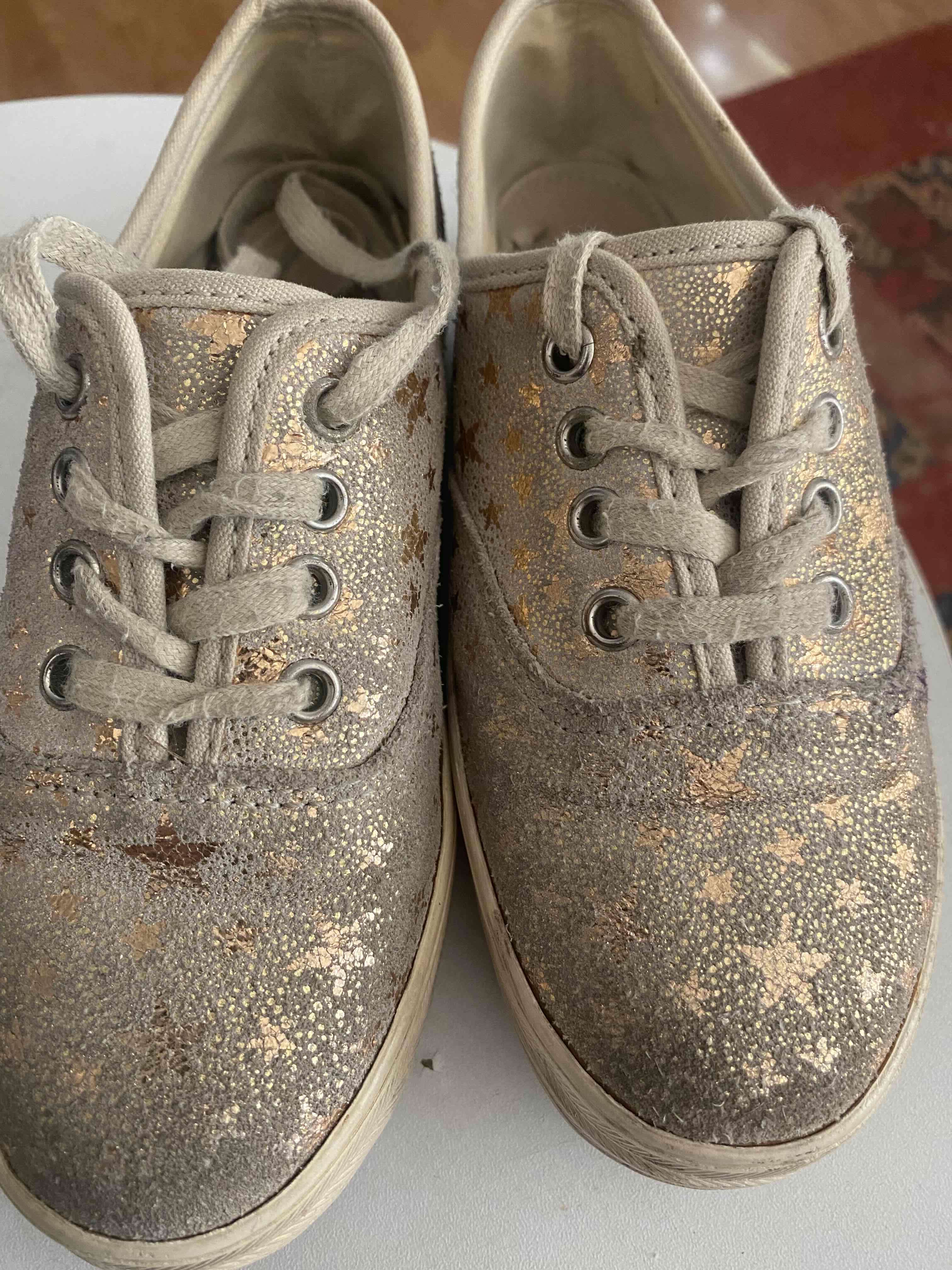 Zapatillas doradas brillantes hush puppies 32 - miniatura 4