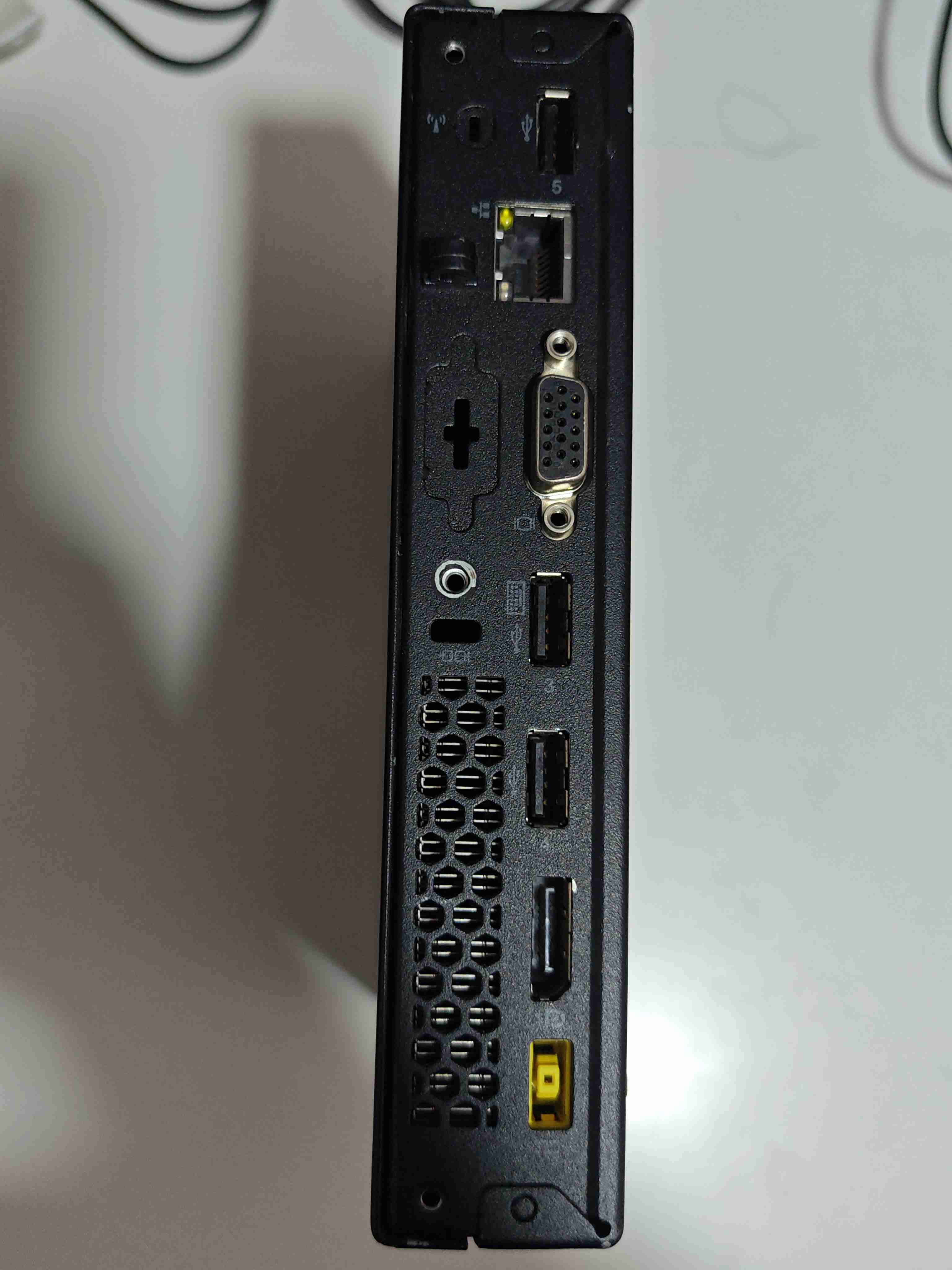 Mini PC Lenovo ThinkCentre - miniatura 4