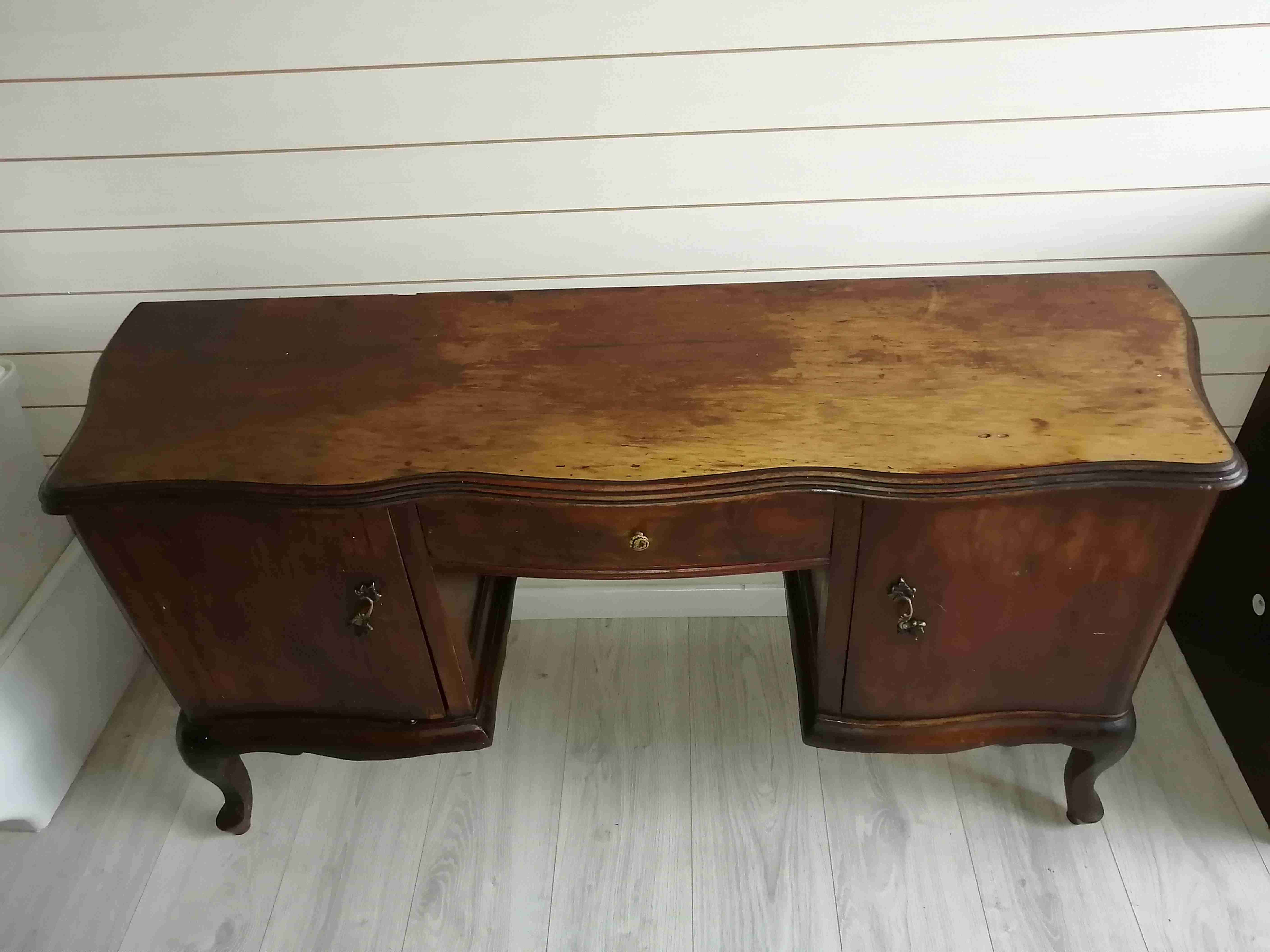 Aparador antiguo de madera - miniatura 3