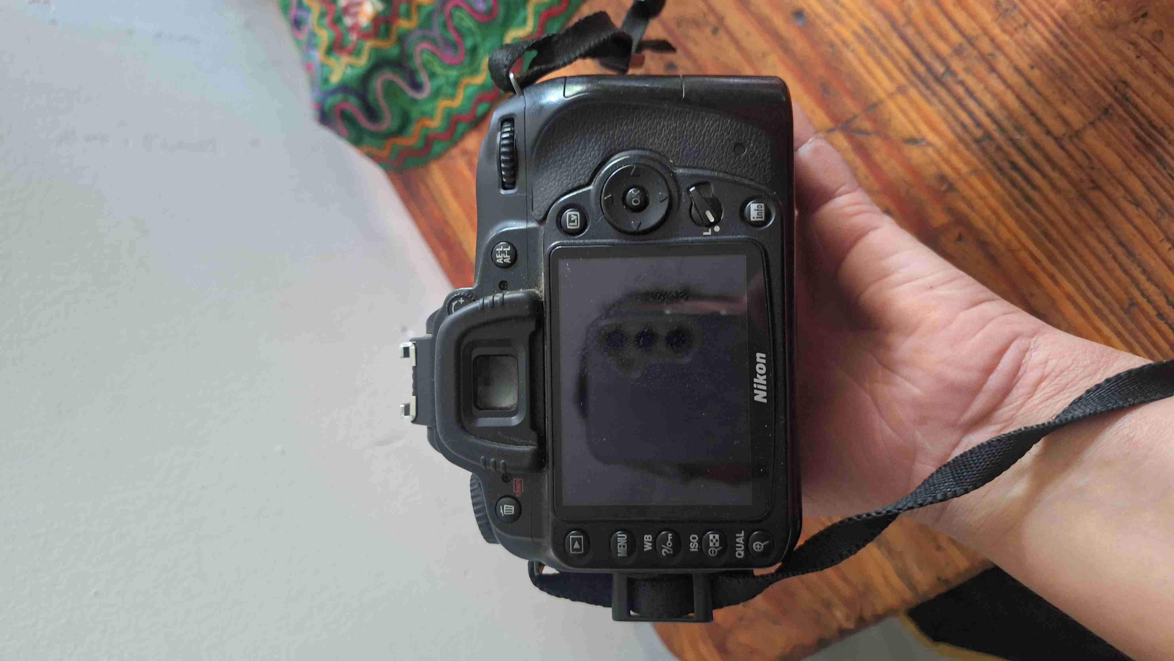 Cámara Nikon D90 con bolso - miniatura 2