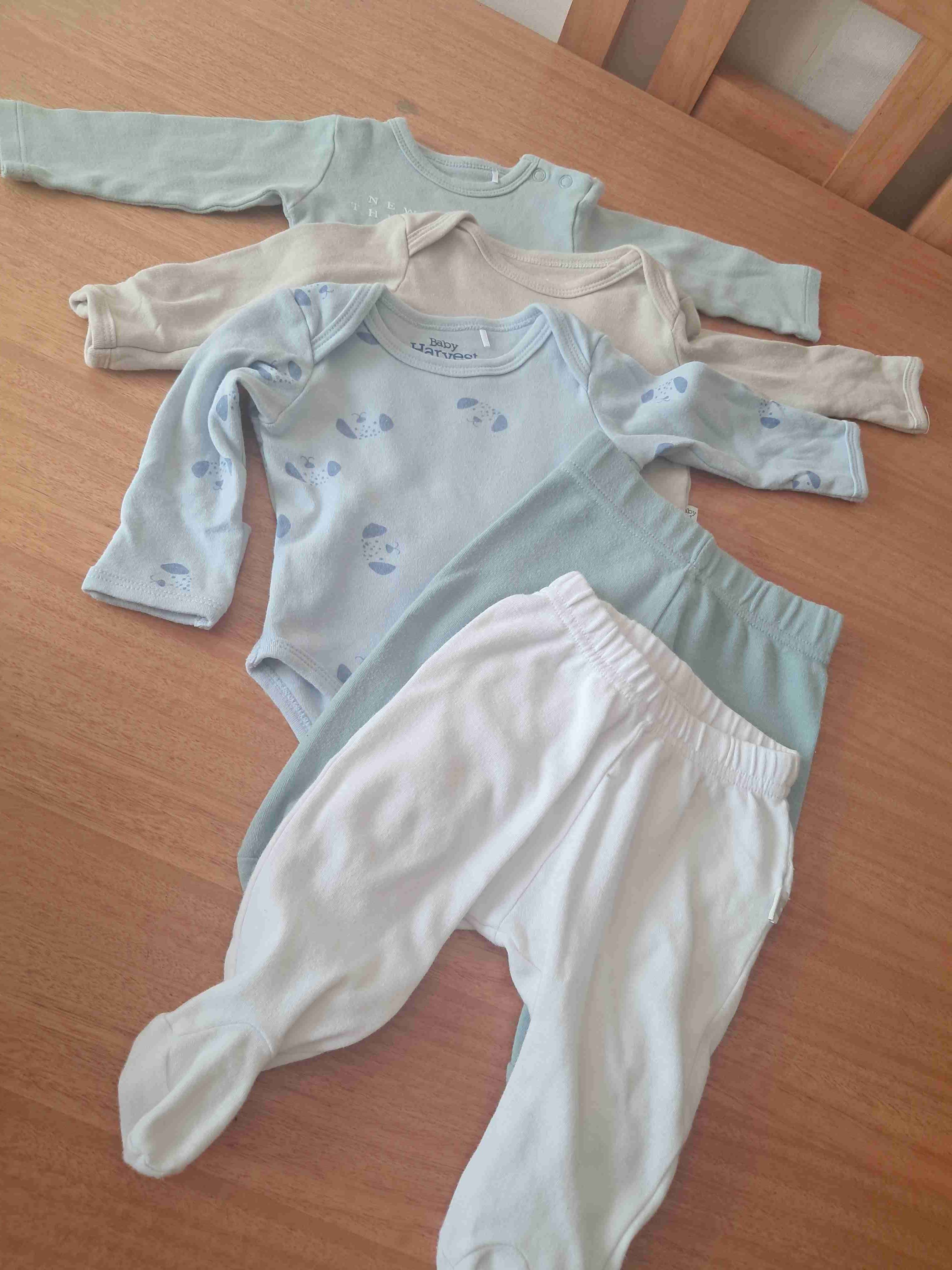 Conjunto de ropa para bebé