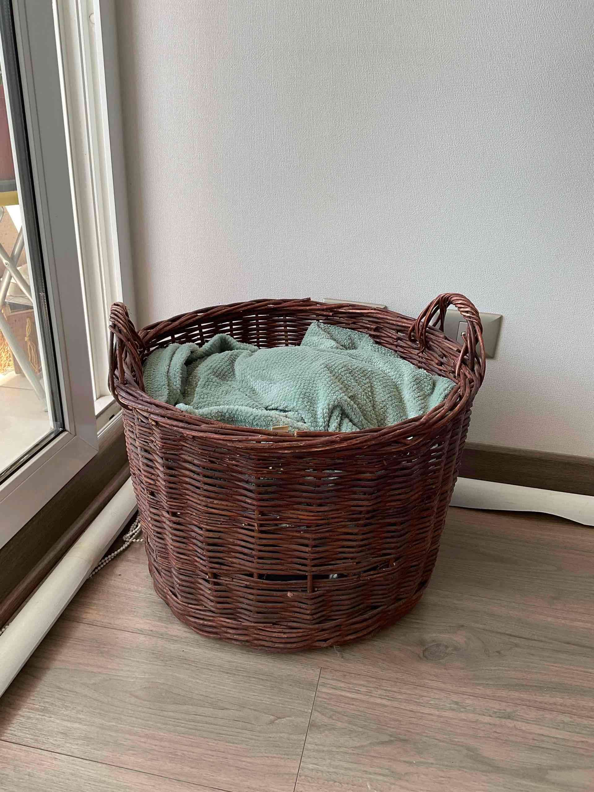 Cesta de mimbre grande