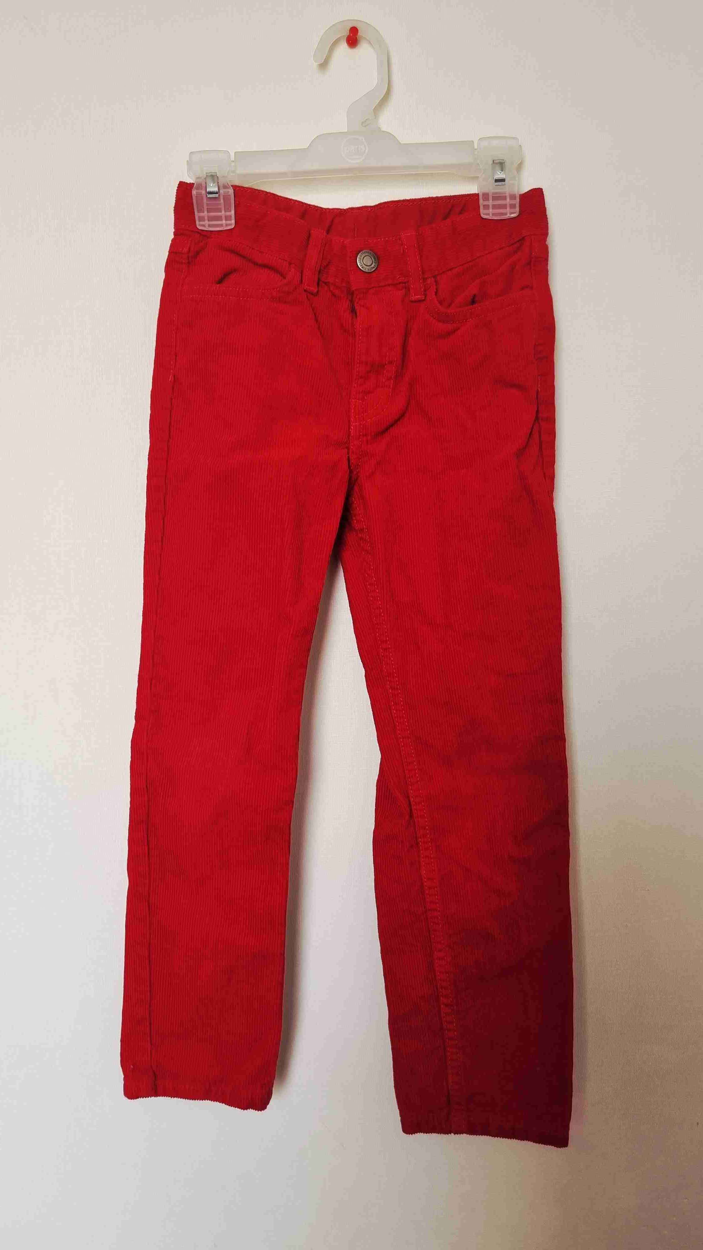 Pantalones rojos infantiles