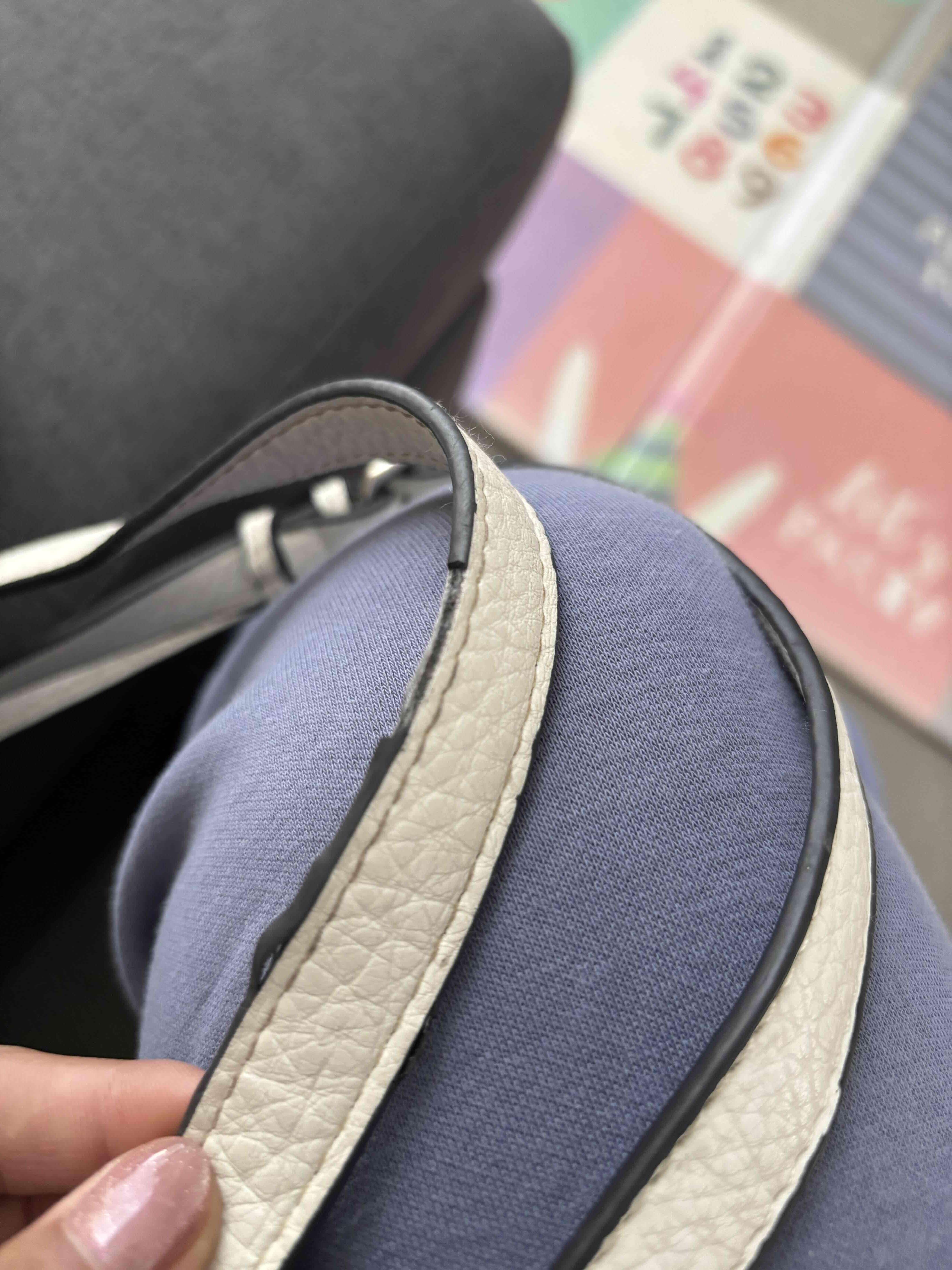 Cartera blanca Ziol con detalles - miniatura 3