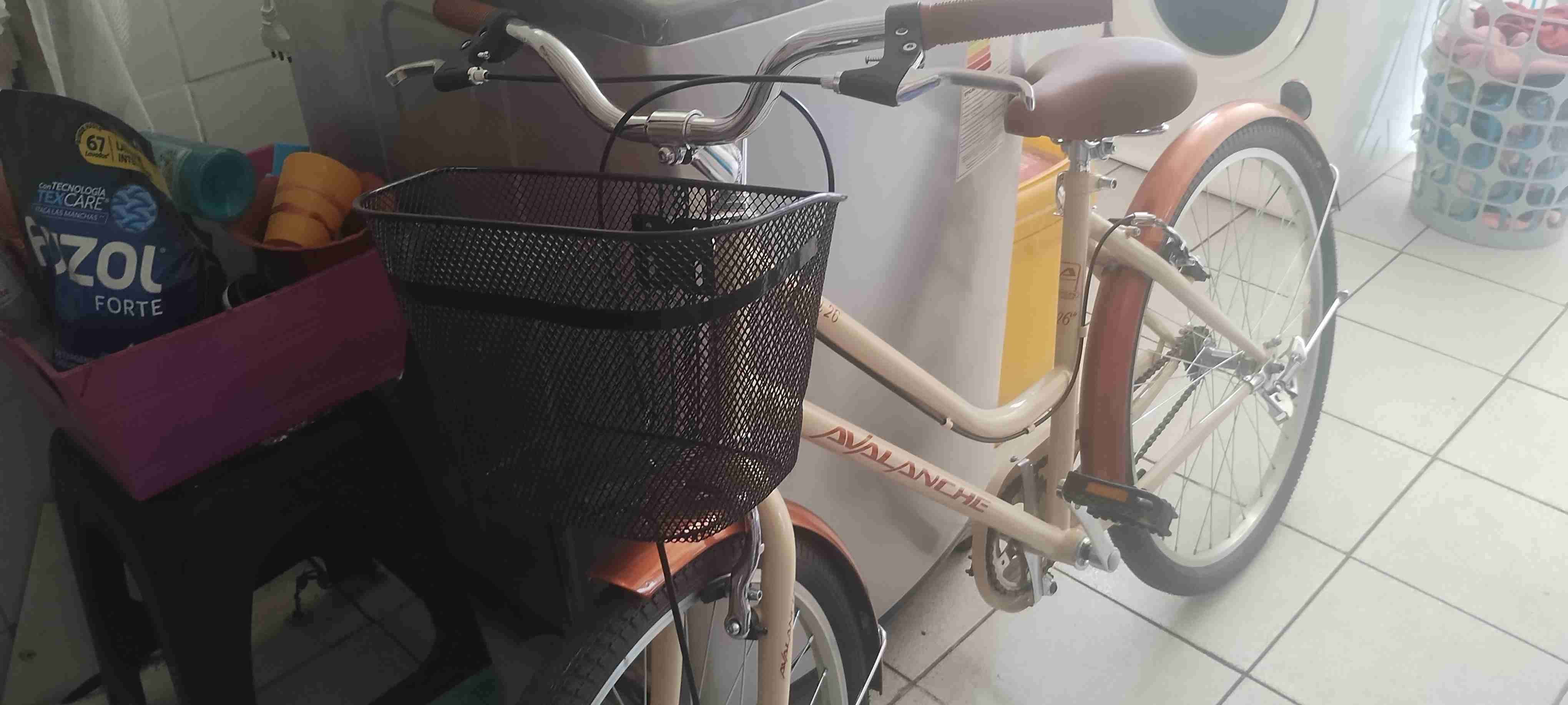 Bicicleta urbana con canasto - miniatura 2