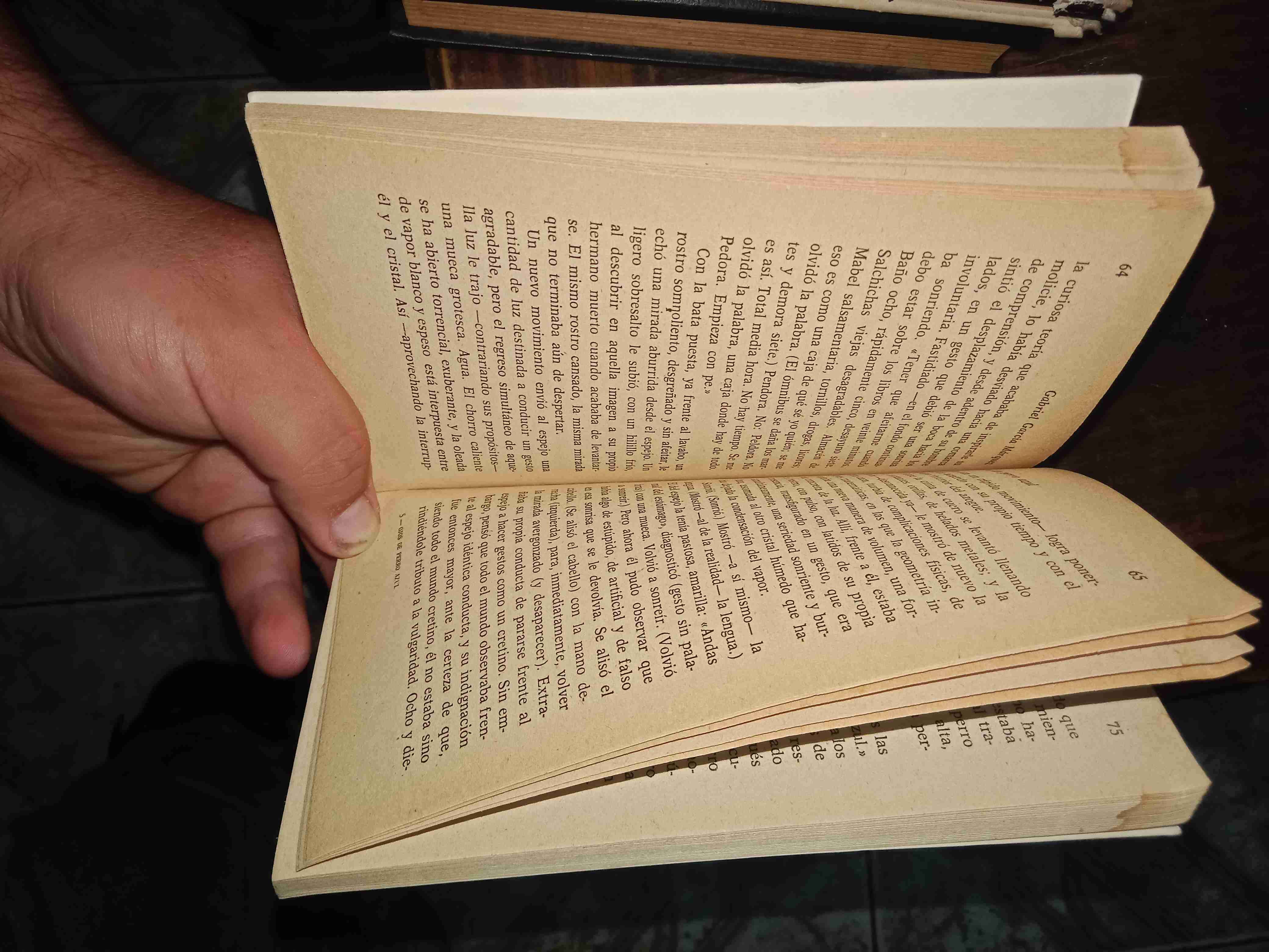 Libro Ojos de Perro Azul - miniatura 2