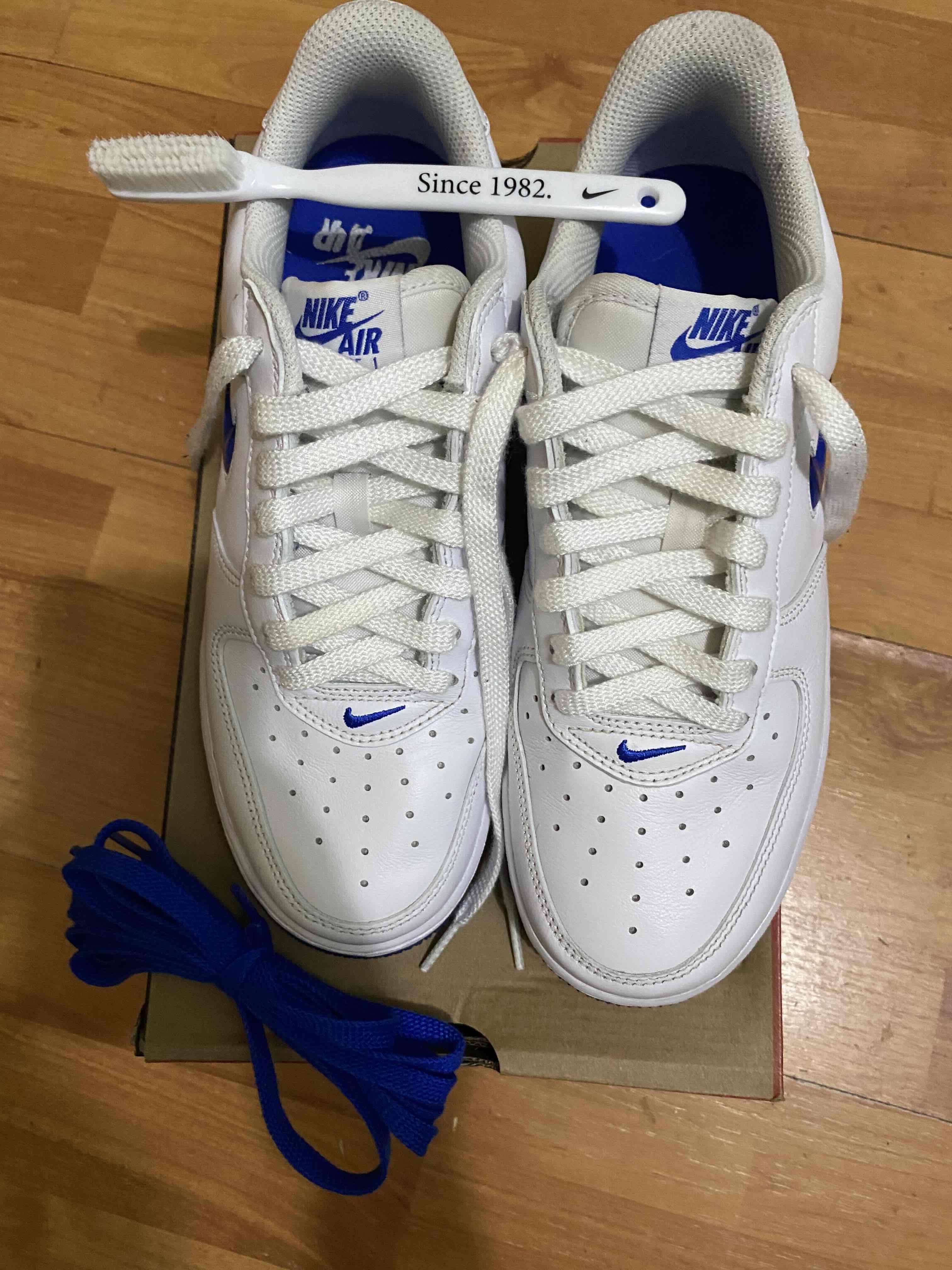 Zapatillas Nike Air blancas y azules