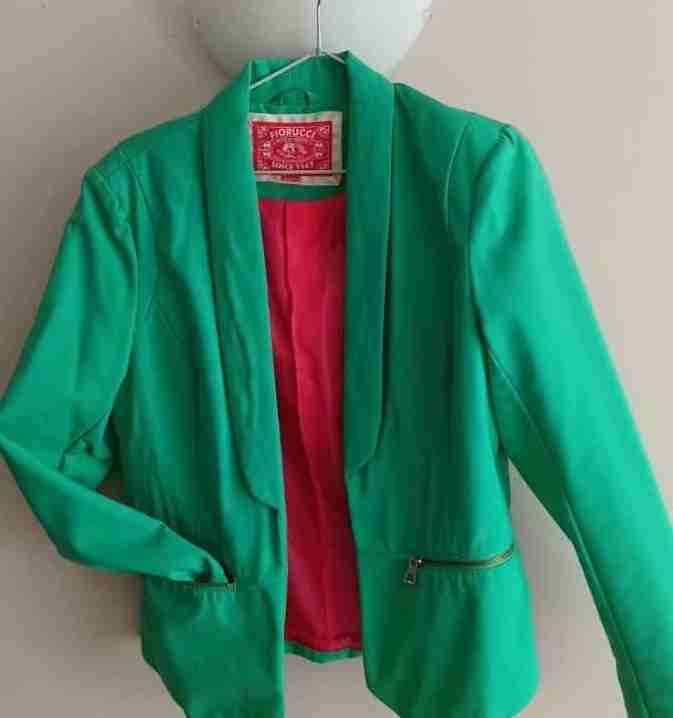Blazer verde mujer elegante