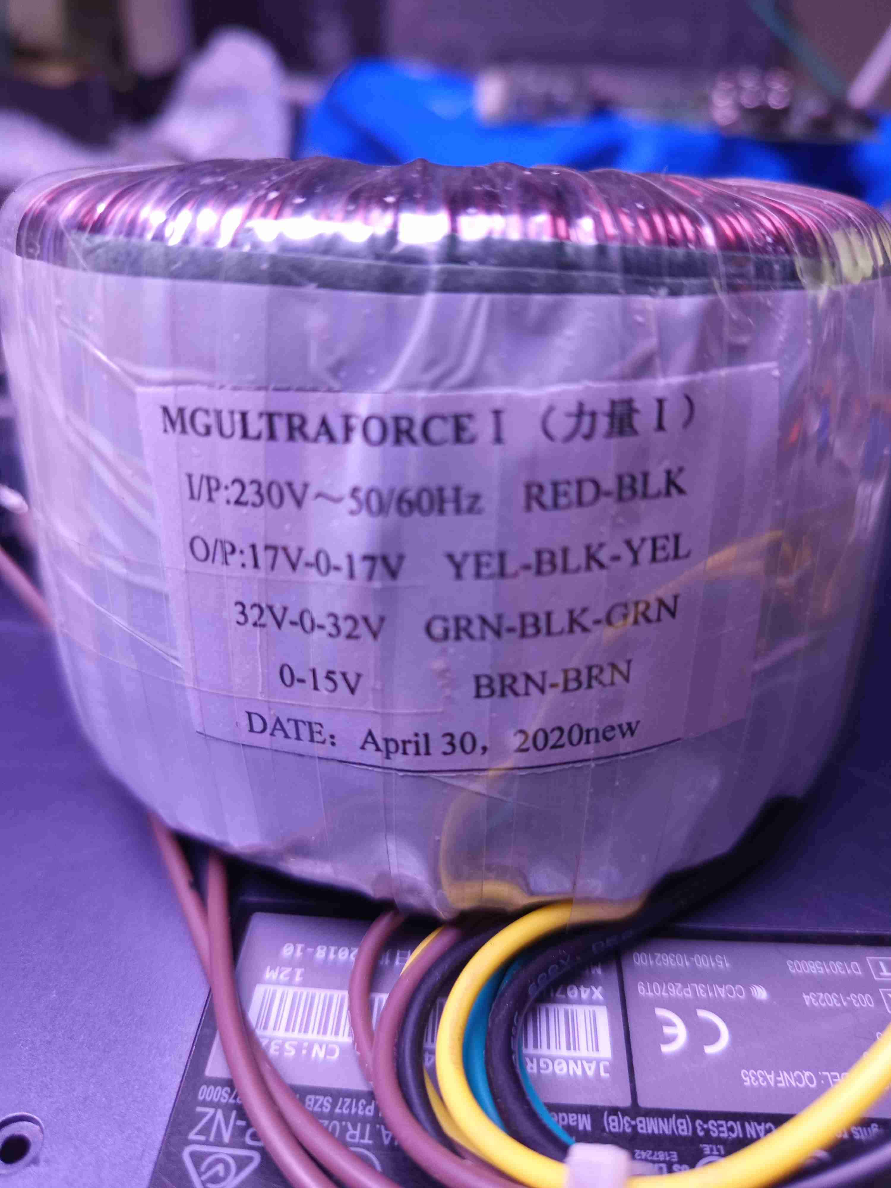 Transformador  tiroide parlante MG UltraForce I