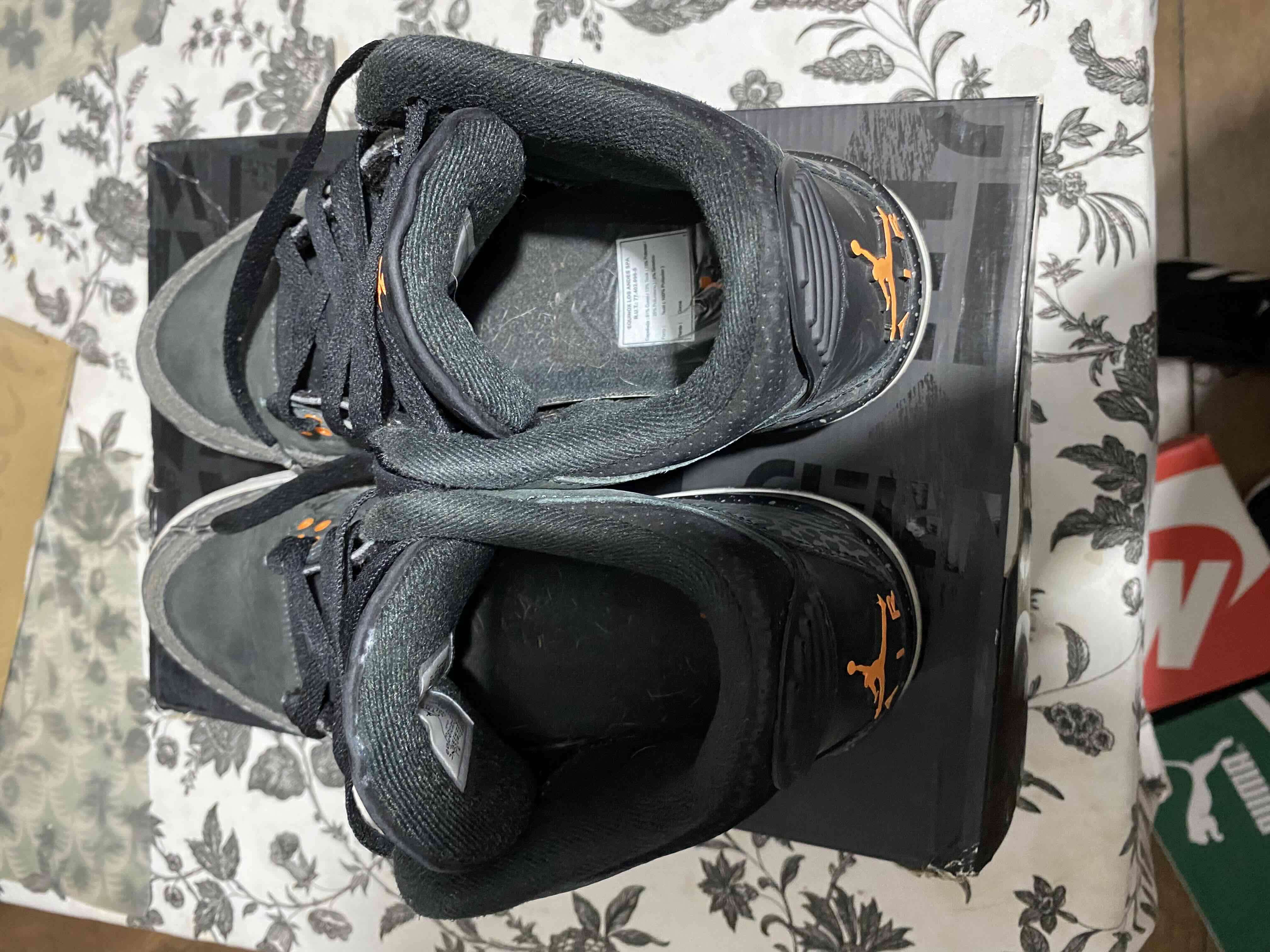 Zapatillas negras con detalles naranjas - miniatura 4