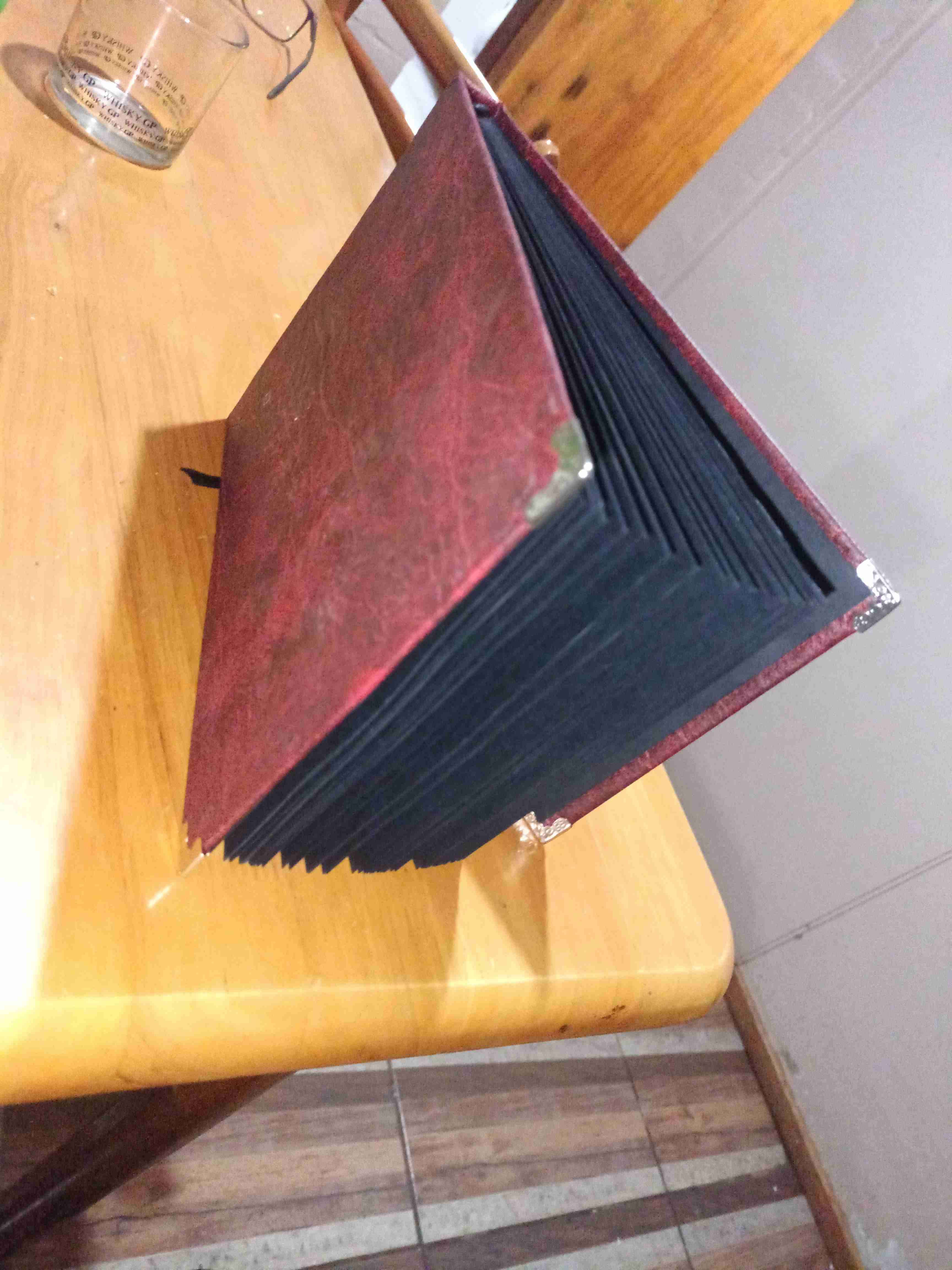 Álbum de fotos vintage rojo - miniatura 6