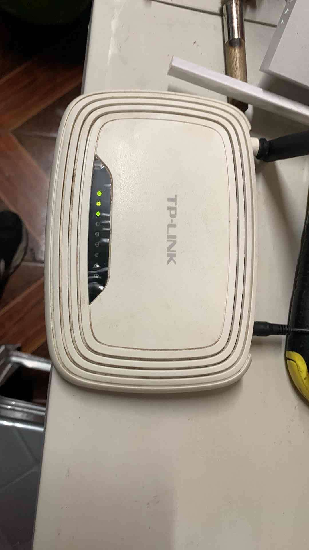 Router TP-Link blanco