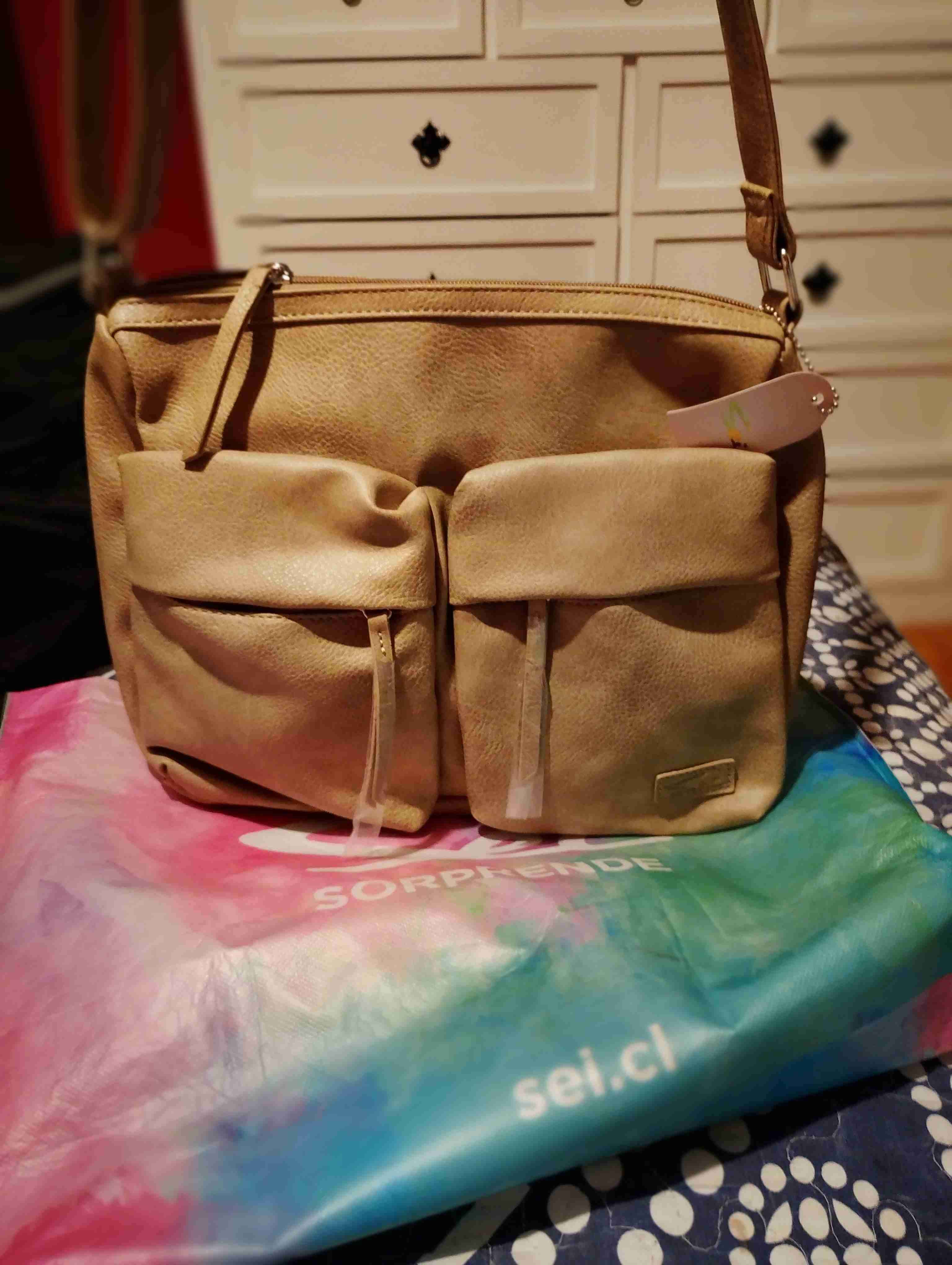 Bolso beige con bolsillos - miniatura 1