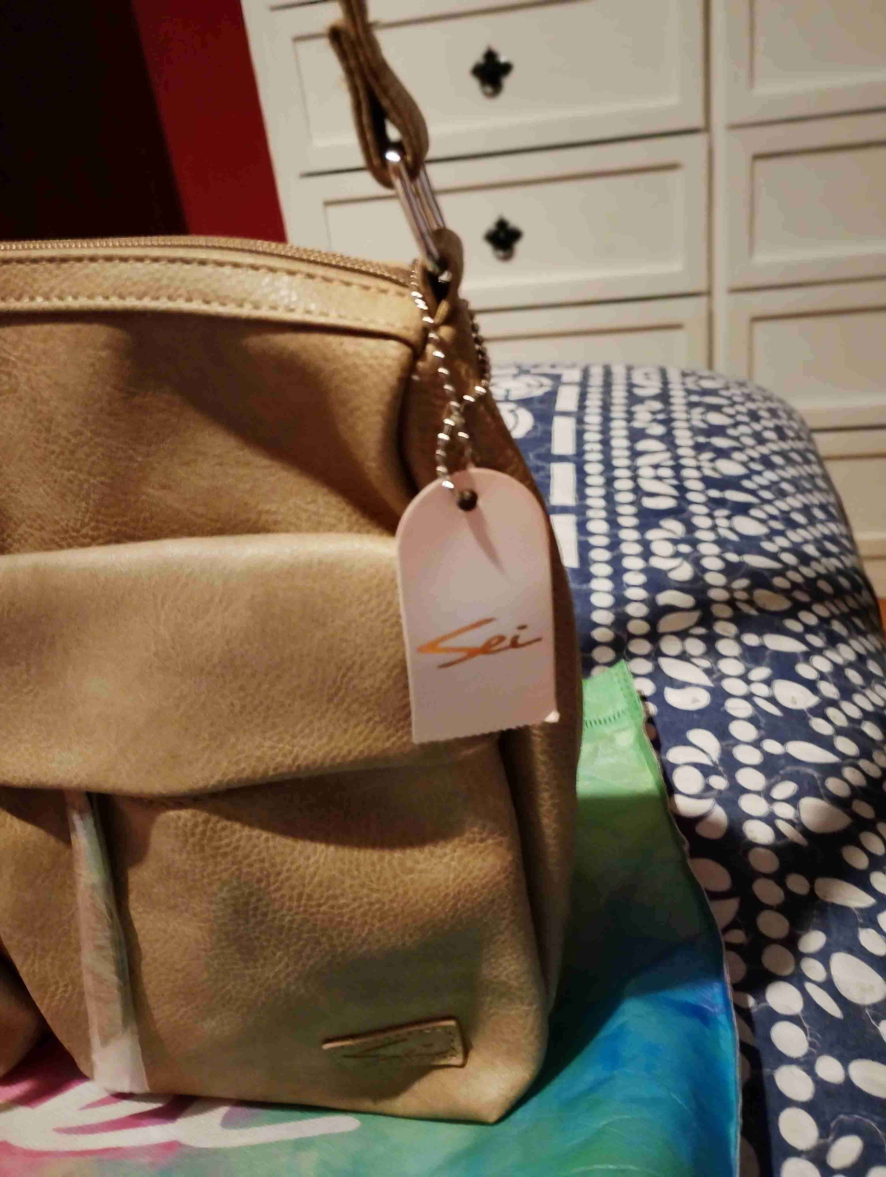 Bolso beige con bolsillos - miniatura 2