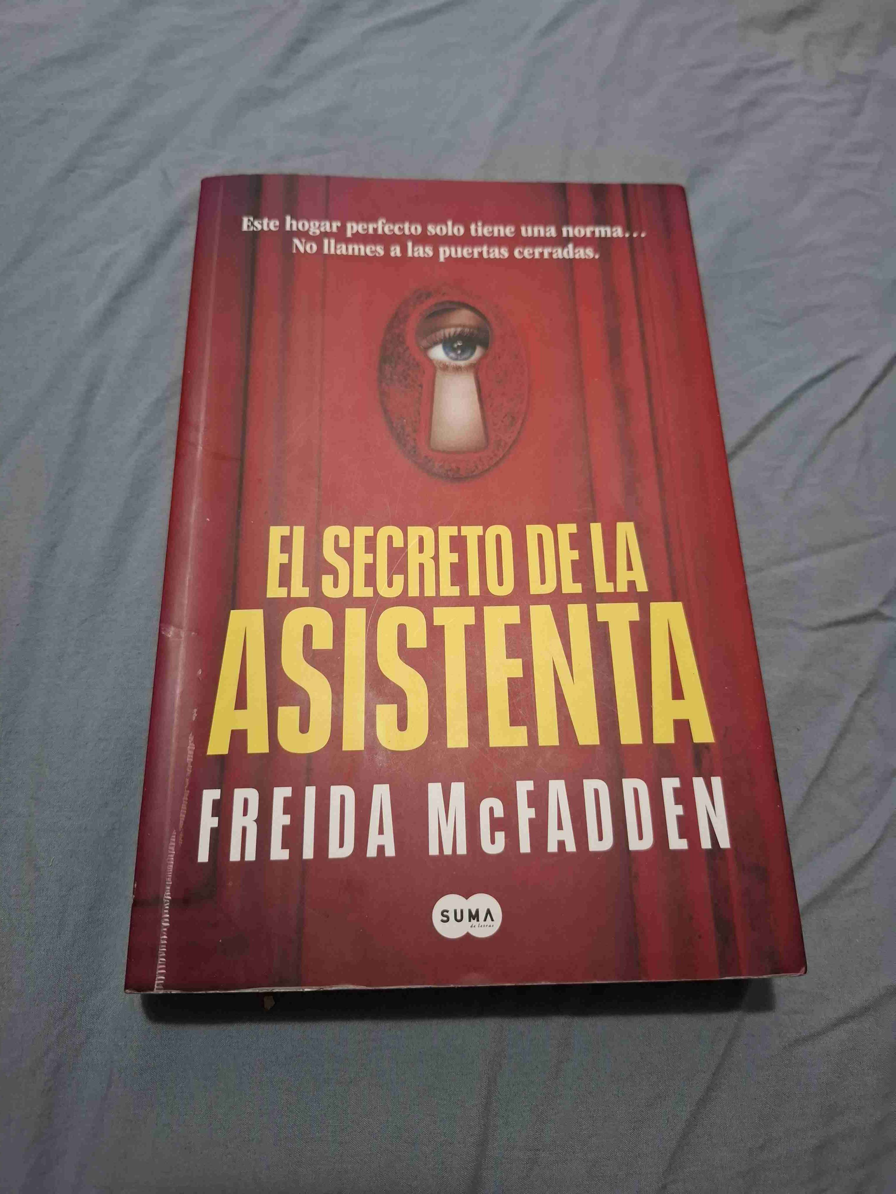 Libro 'La Asistenta' de Freida McFadden - miniatura 2