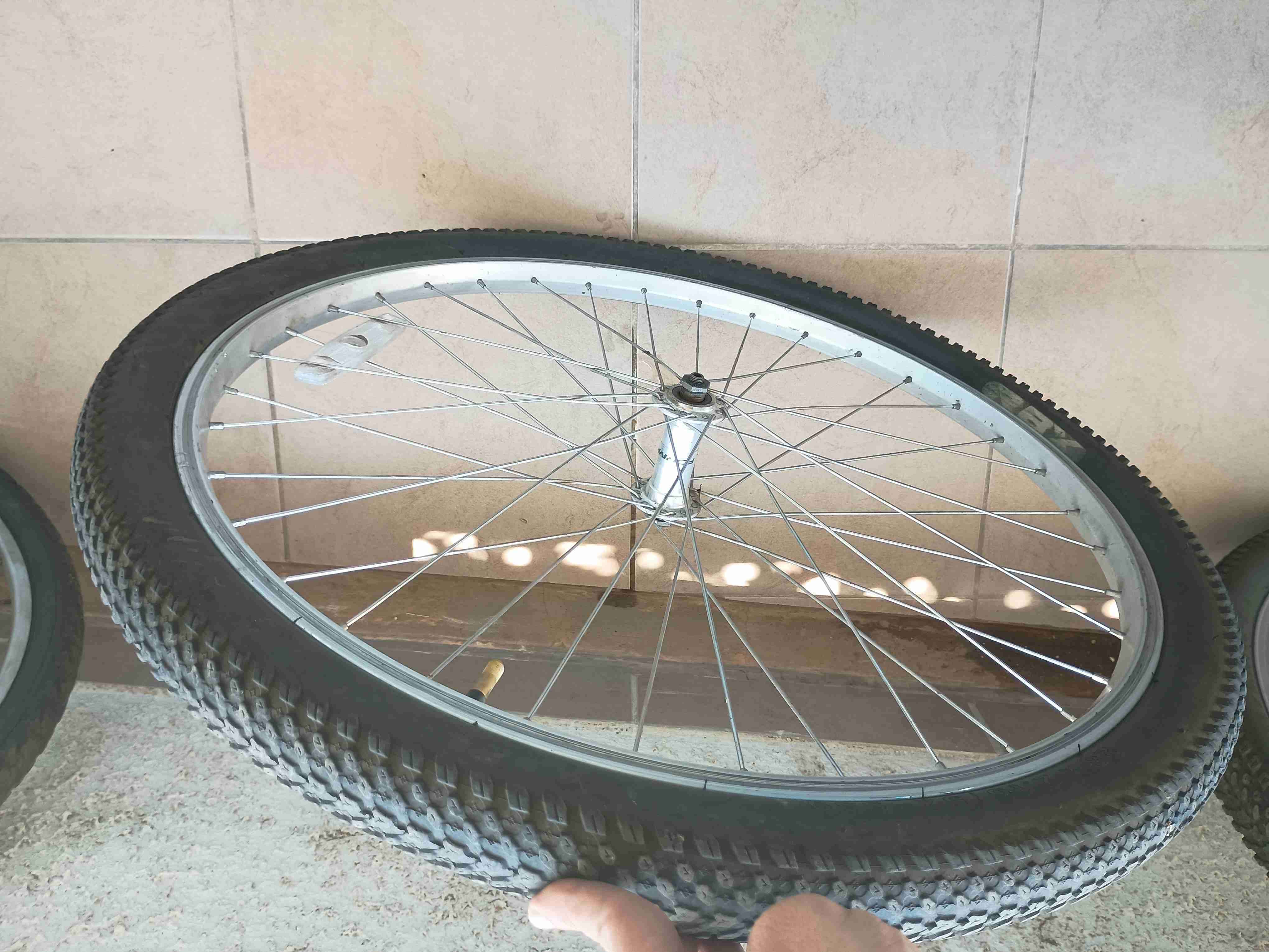 Rueda trasera de bicicleta - miniatura 4