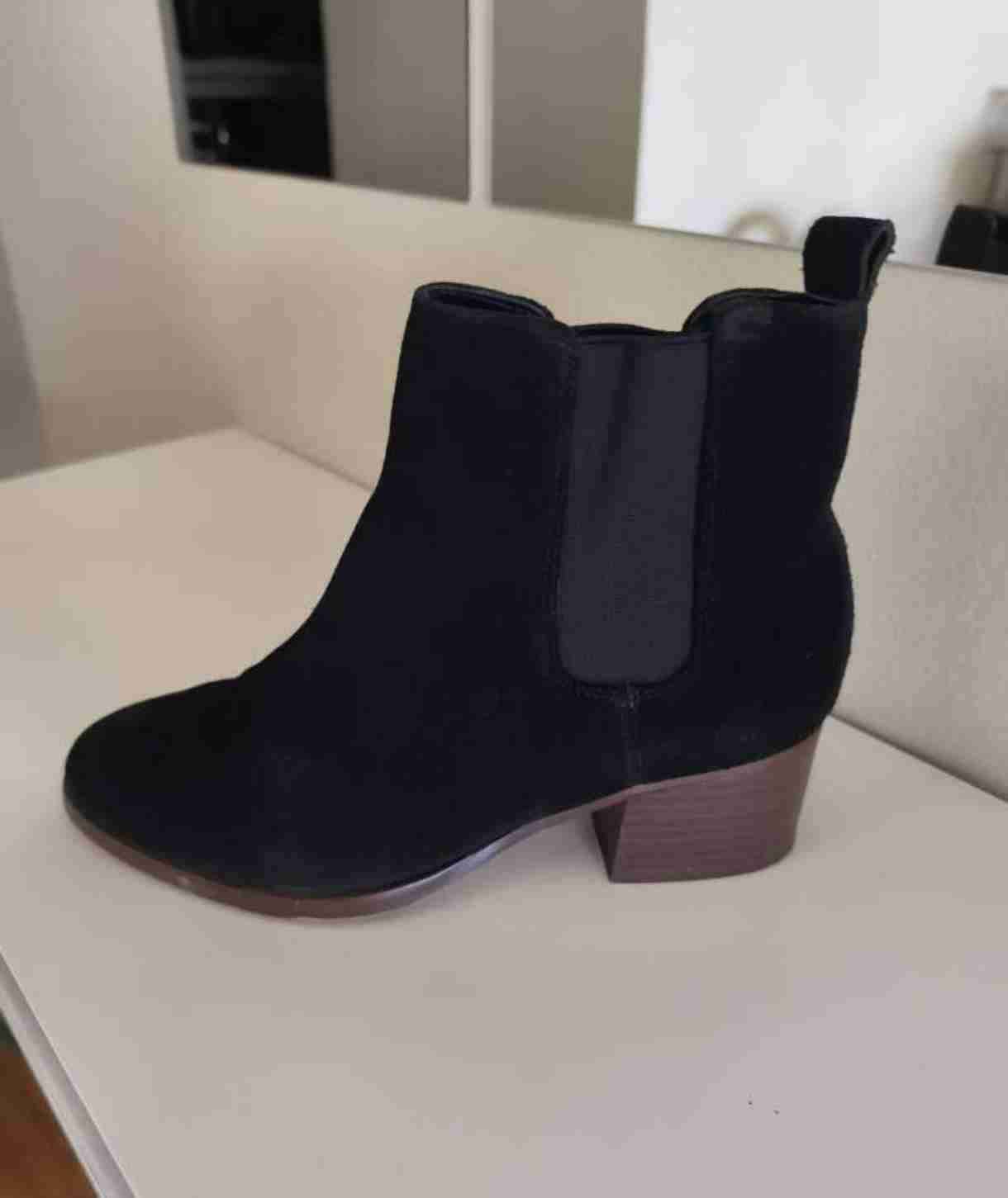 Botines GAP negros de gamuza - miniatura 2