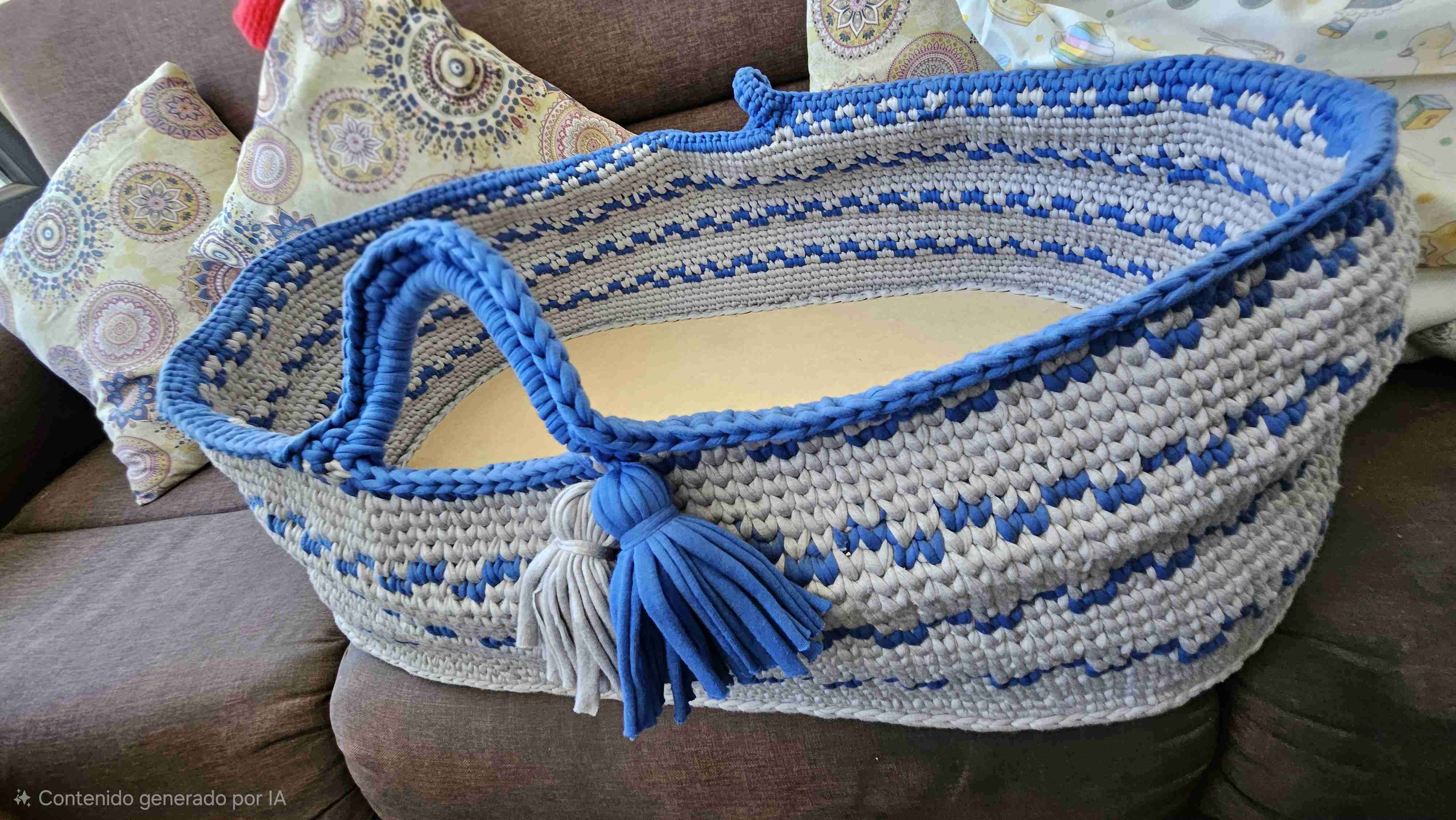 Cuna de crochet para bebé - miniatura 2
