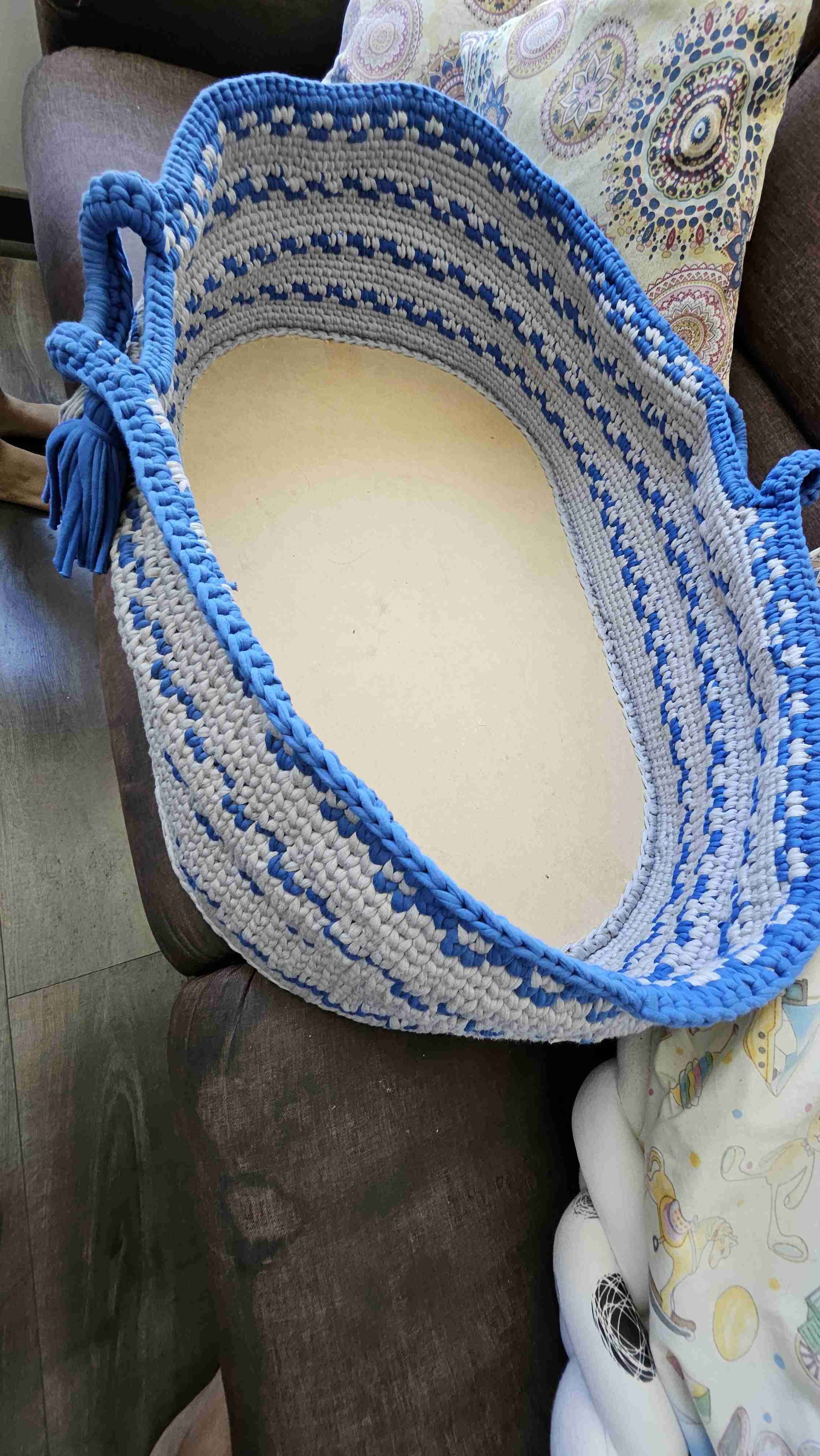 Cuna de crochet para bebé - miniatura 3