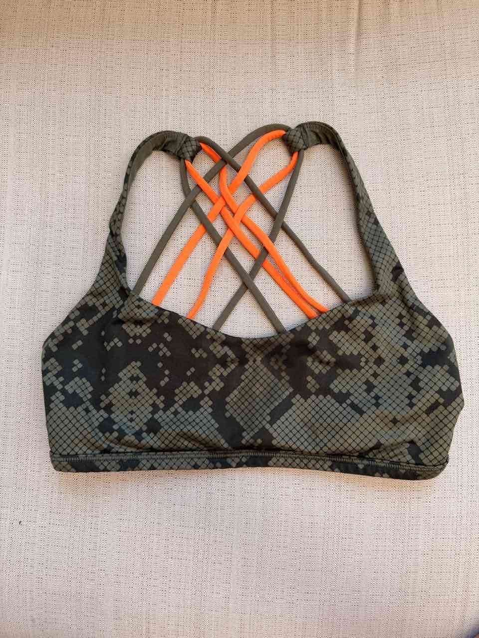 Top deportivo lululemon 6