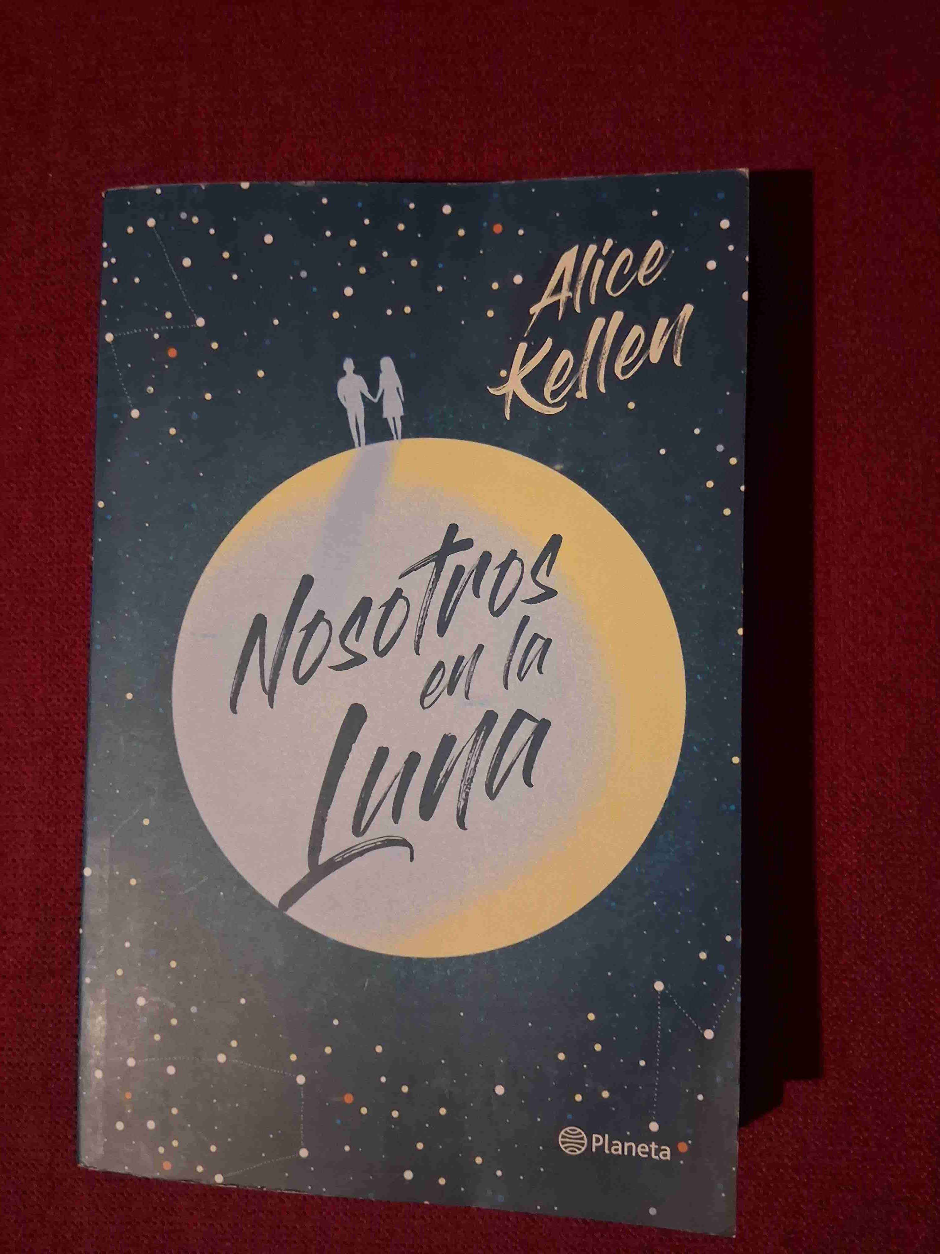 Libro 'Nosotros en la luna' de Alice Kellen