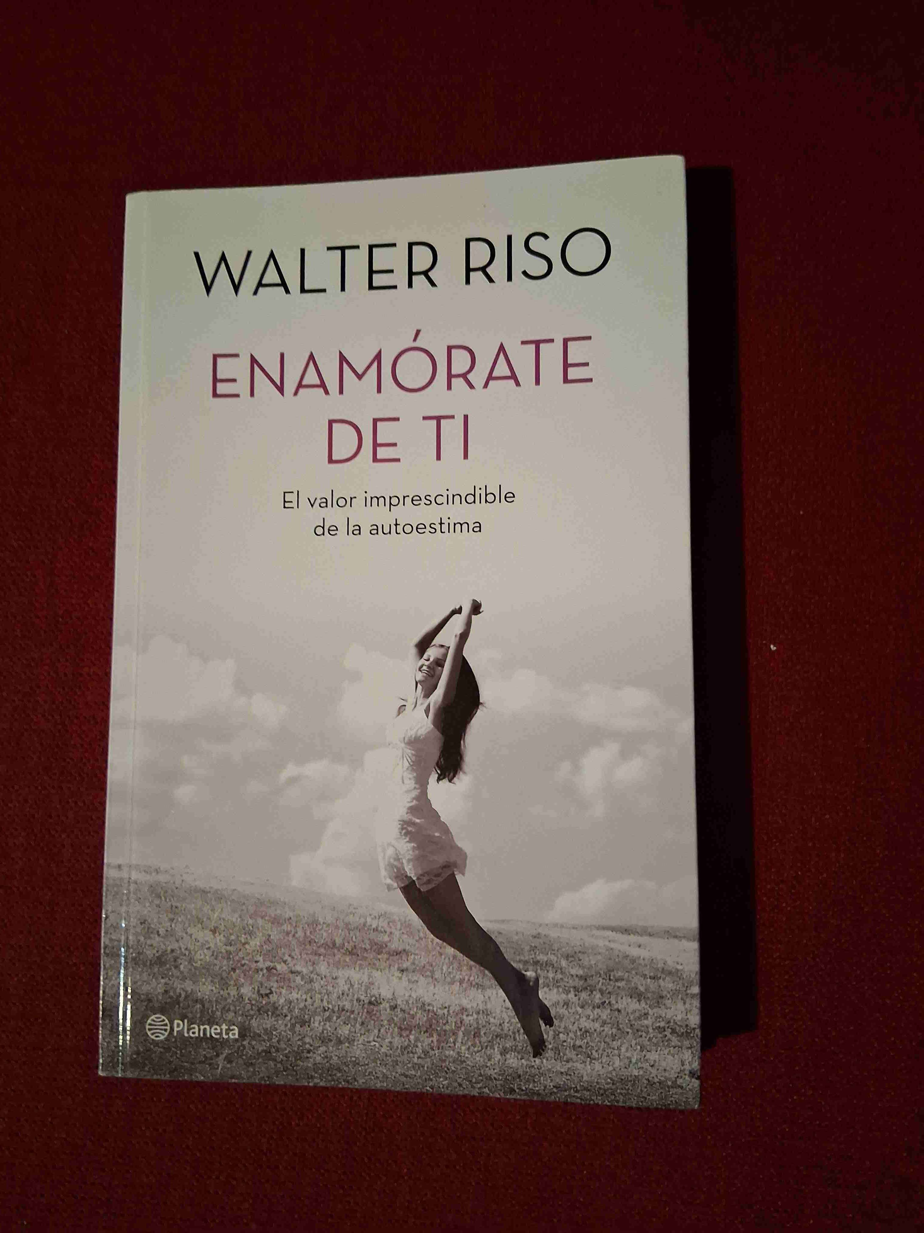 Libro 'Enamórate de ti' por Walter Riso