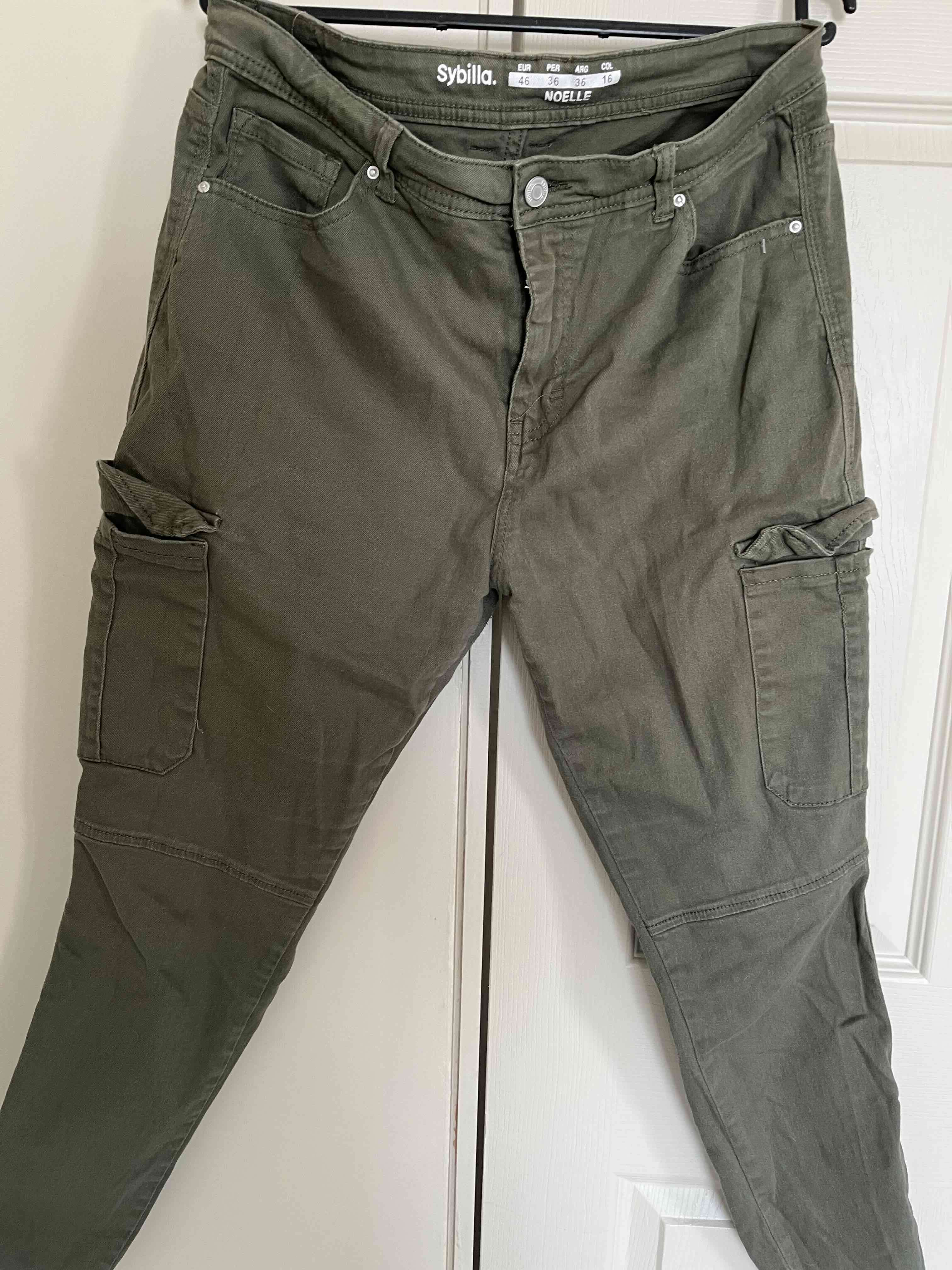 Pantalón cargo verde oliva