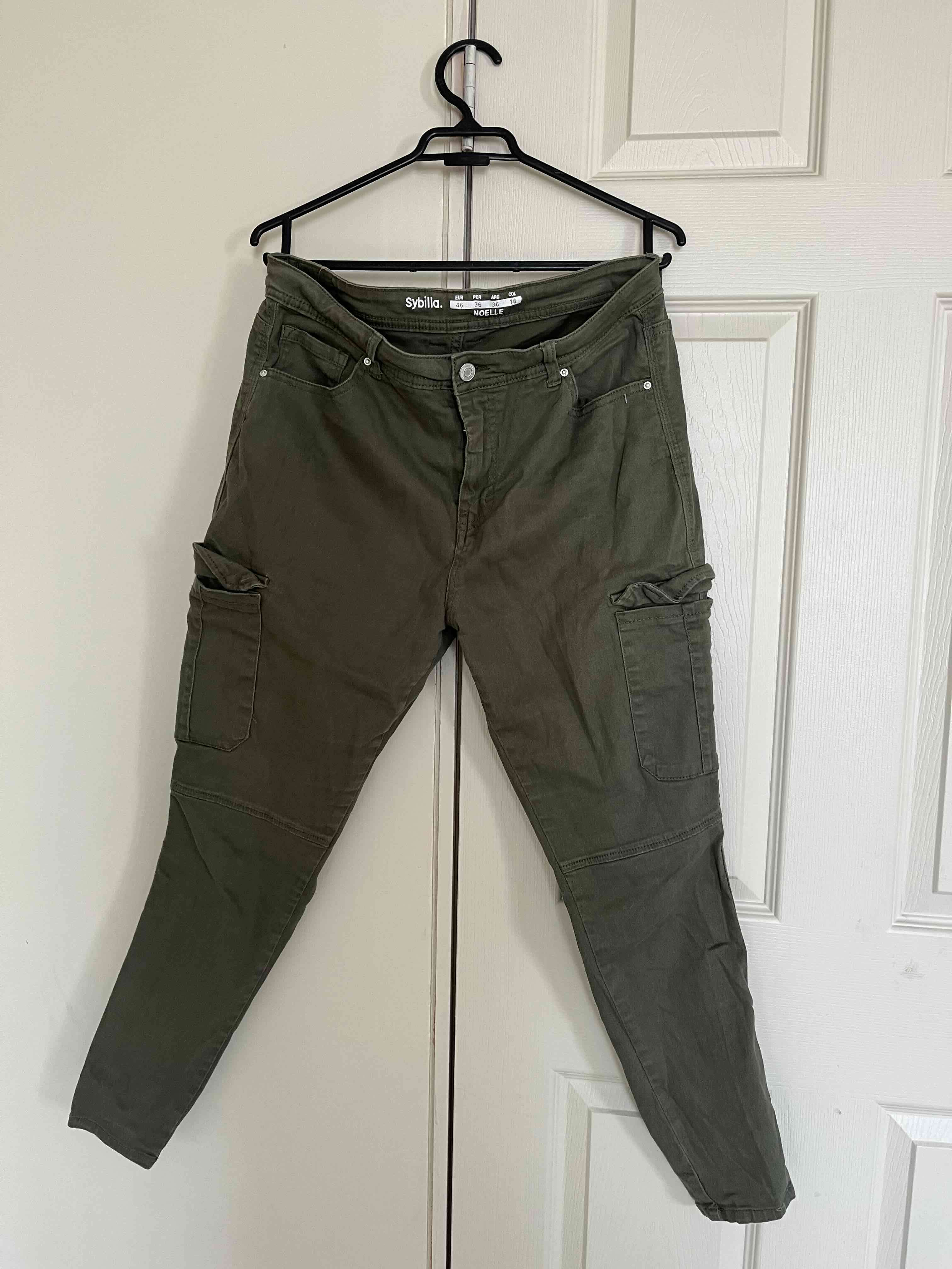 Pantalón cargo verde oliva - miniatura 2