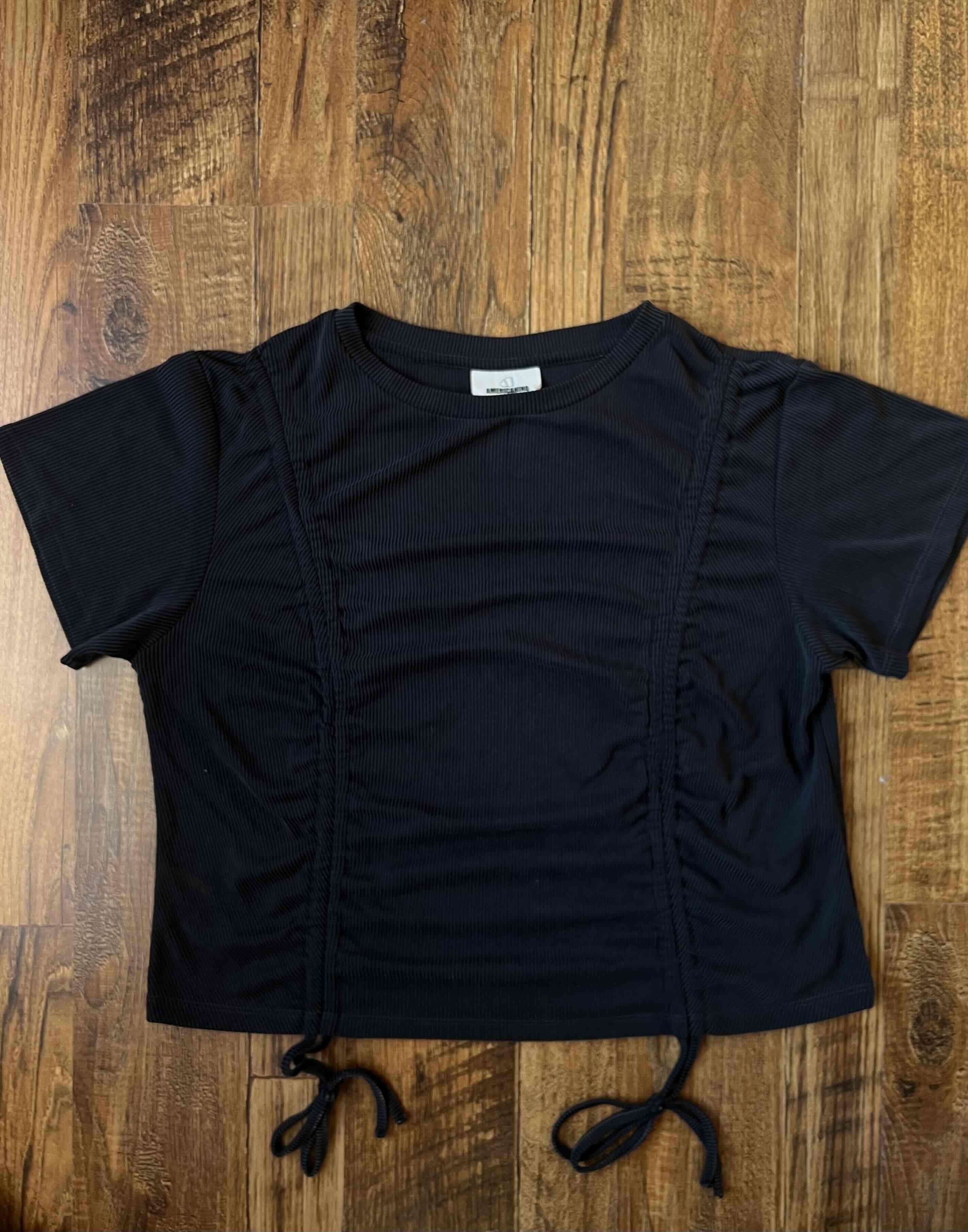 Polera negra Sybilla