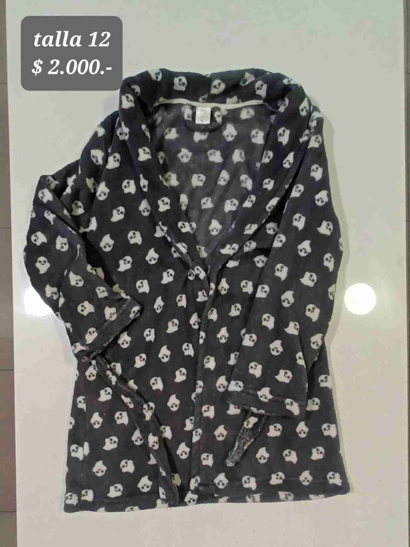 Bata infantil diseño de fantasmas