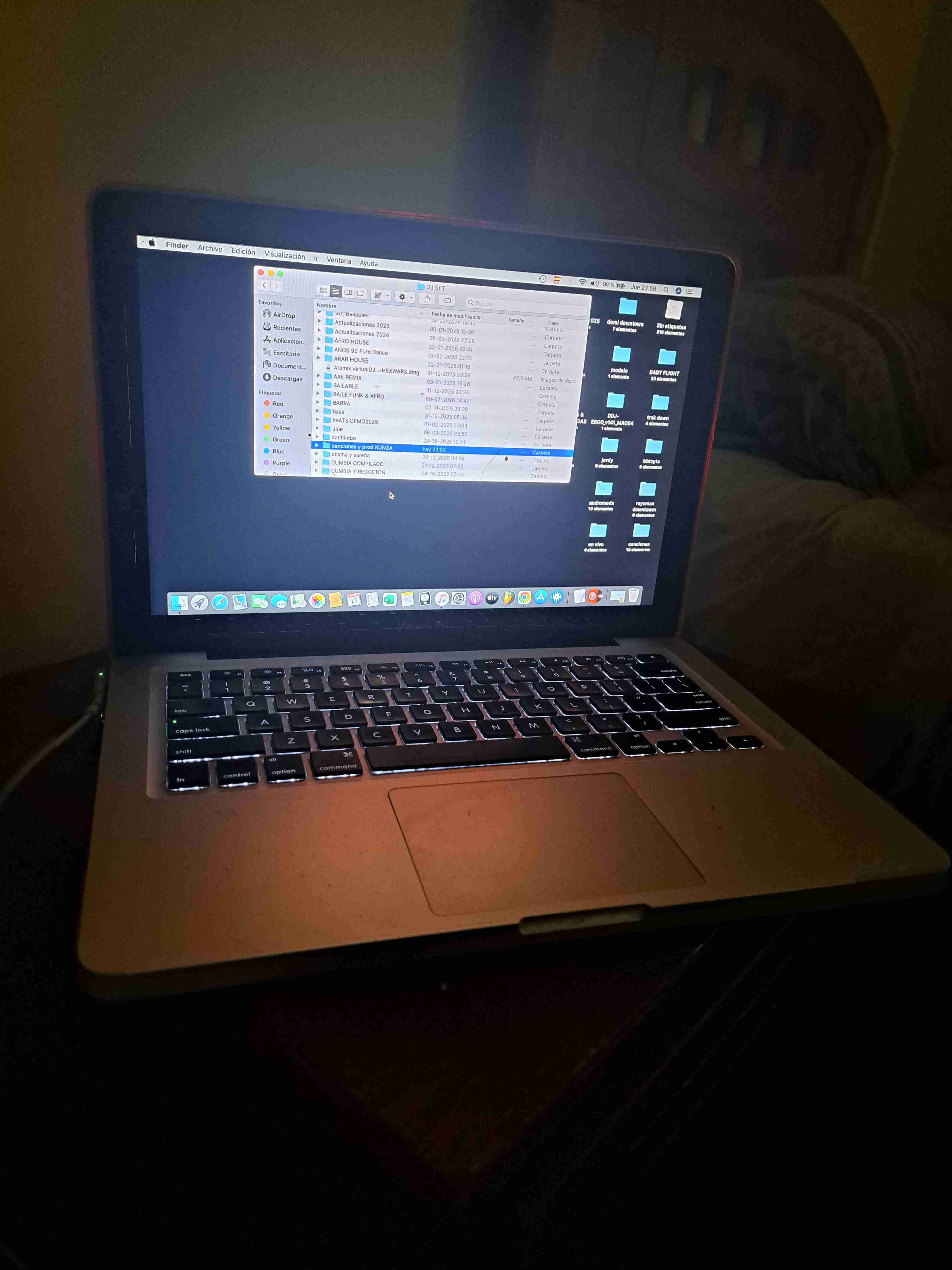 Laptop Apple MacBook Pro - miniatura 2