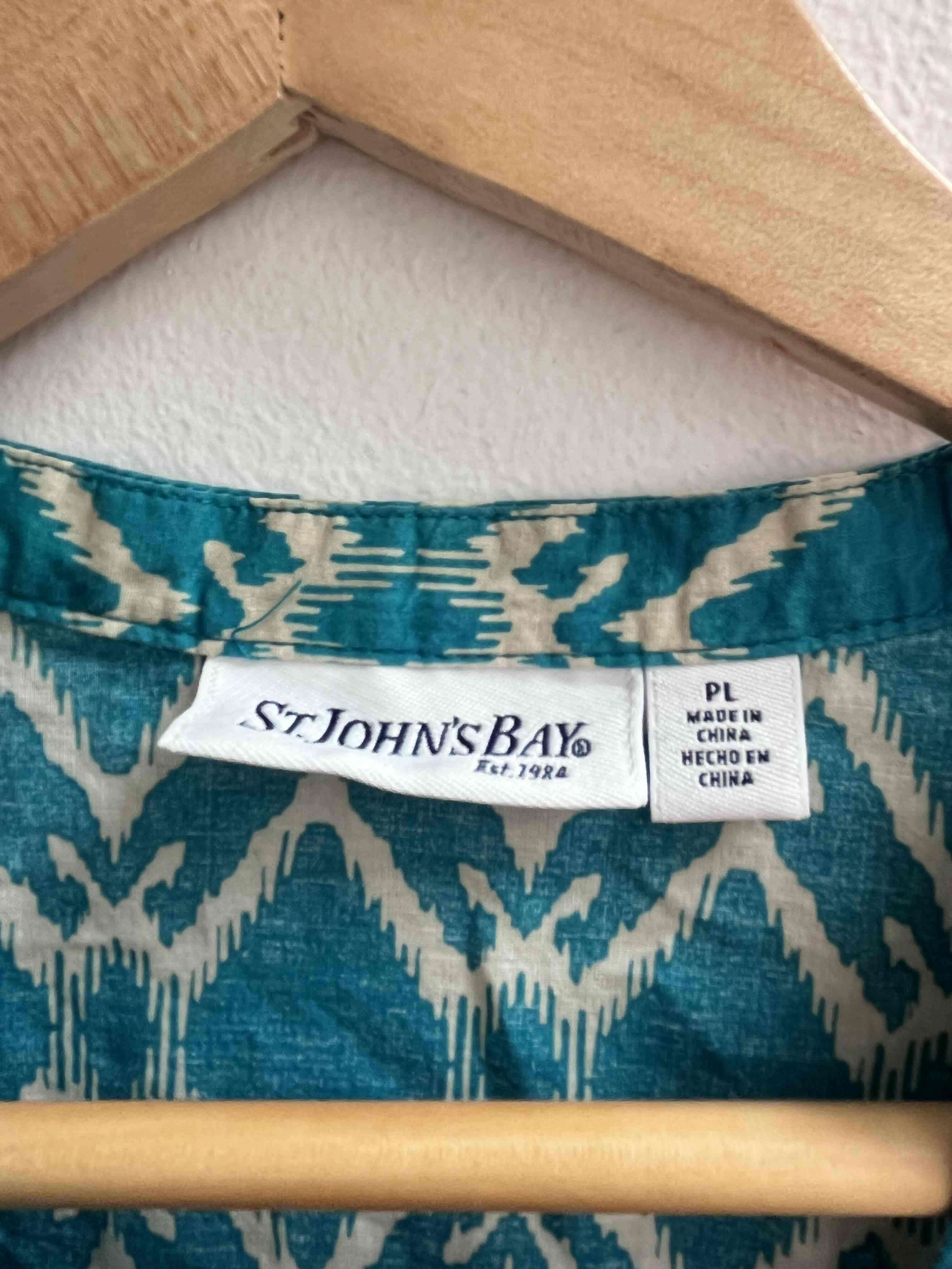 Blusa sin mangas azul estampada - miniatura 3