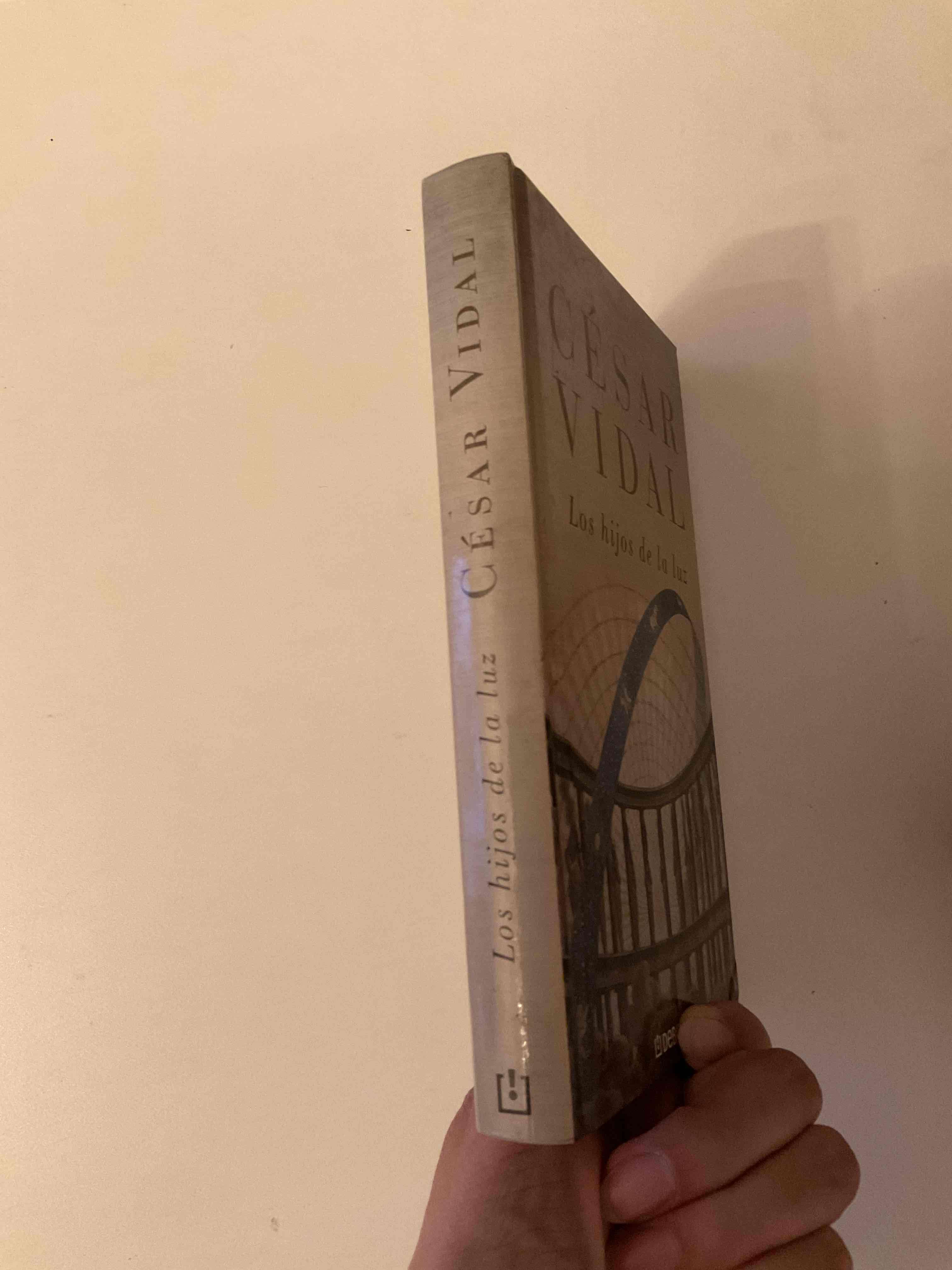 Libro 'Los hijos de la luz' César Vidal - miniatura 3