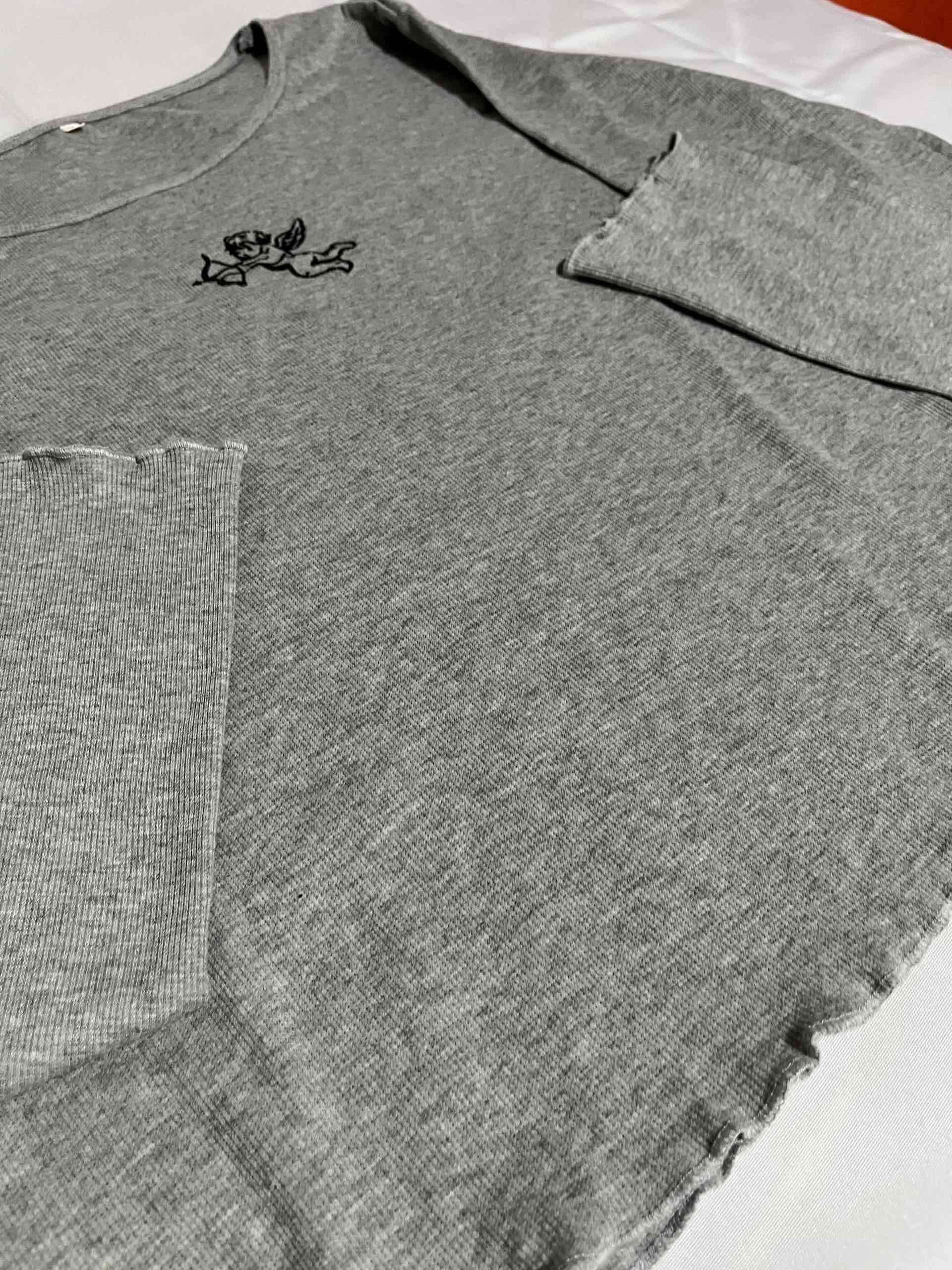 Polera gris con diseño ángel - 4XL - miniatura 2