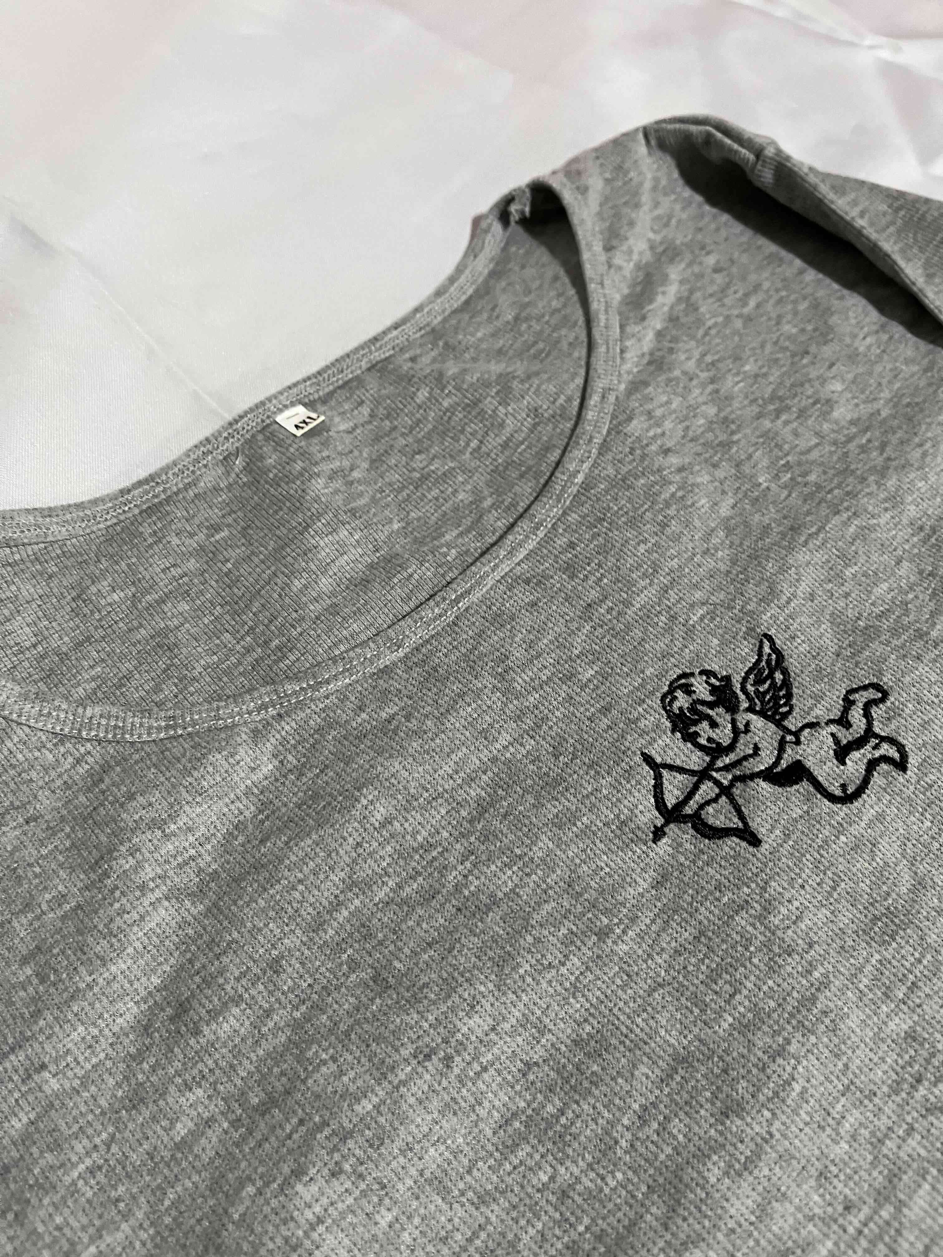 Polera gris con diseño ángel - 4XL - miniatura 3