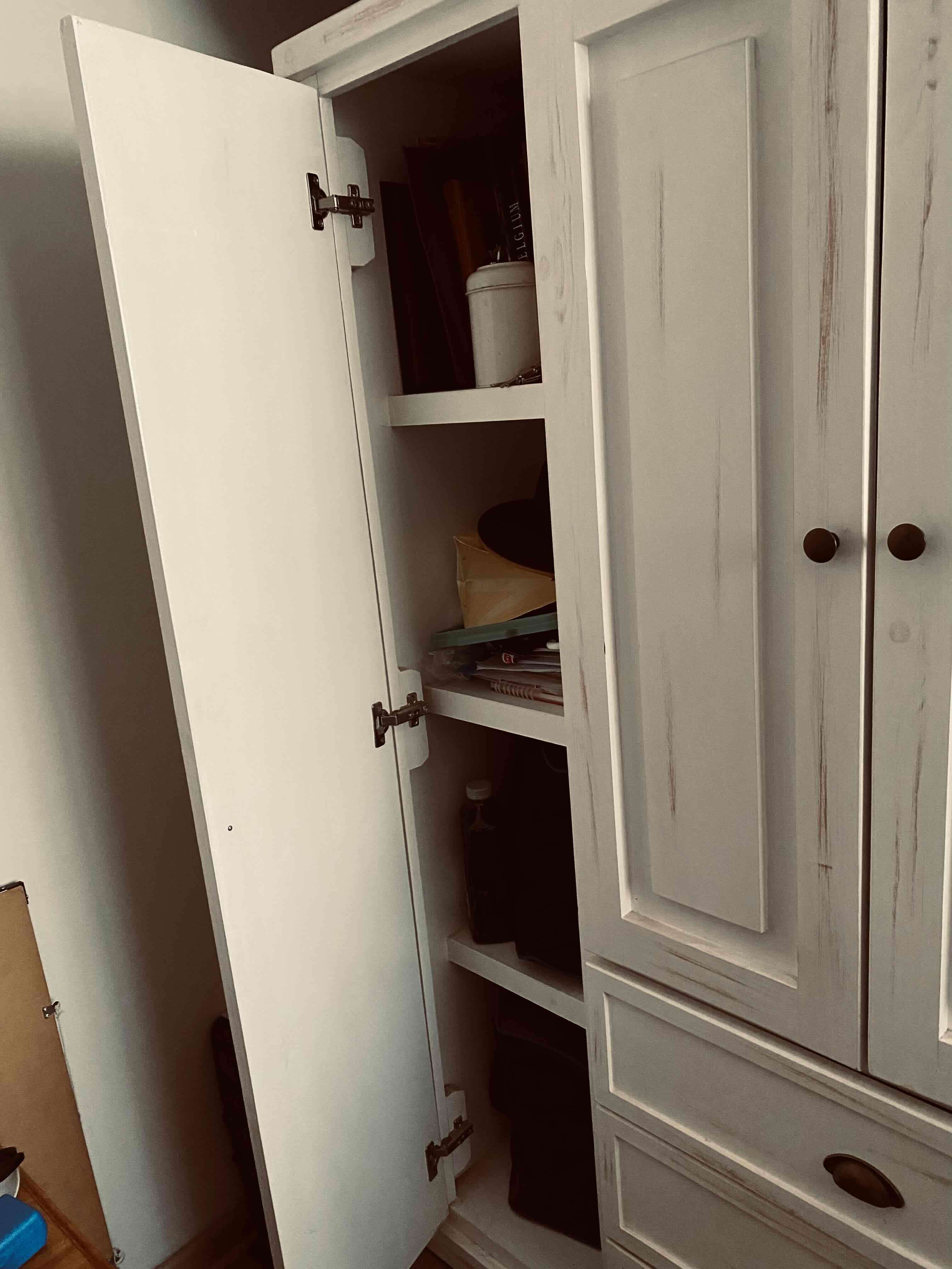 Ropero blanco de madera - miniatura 2