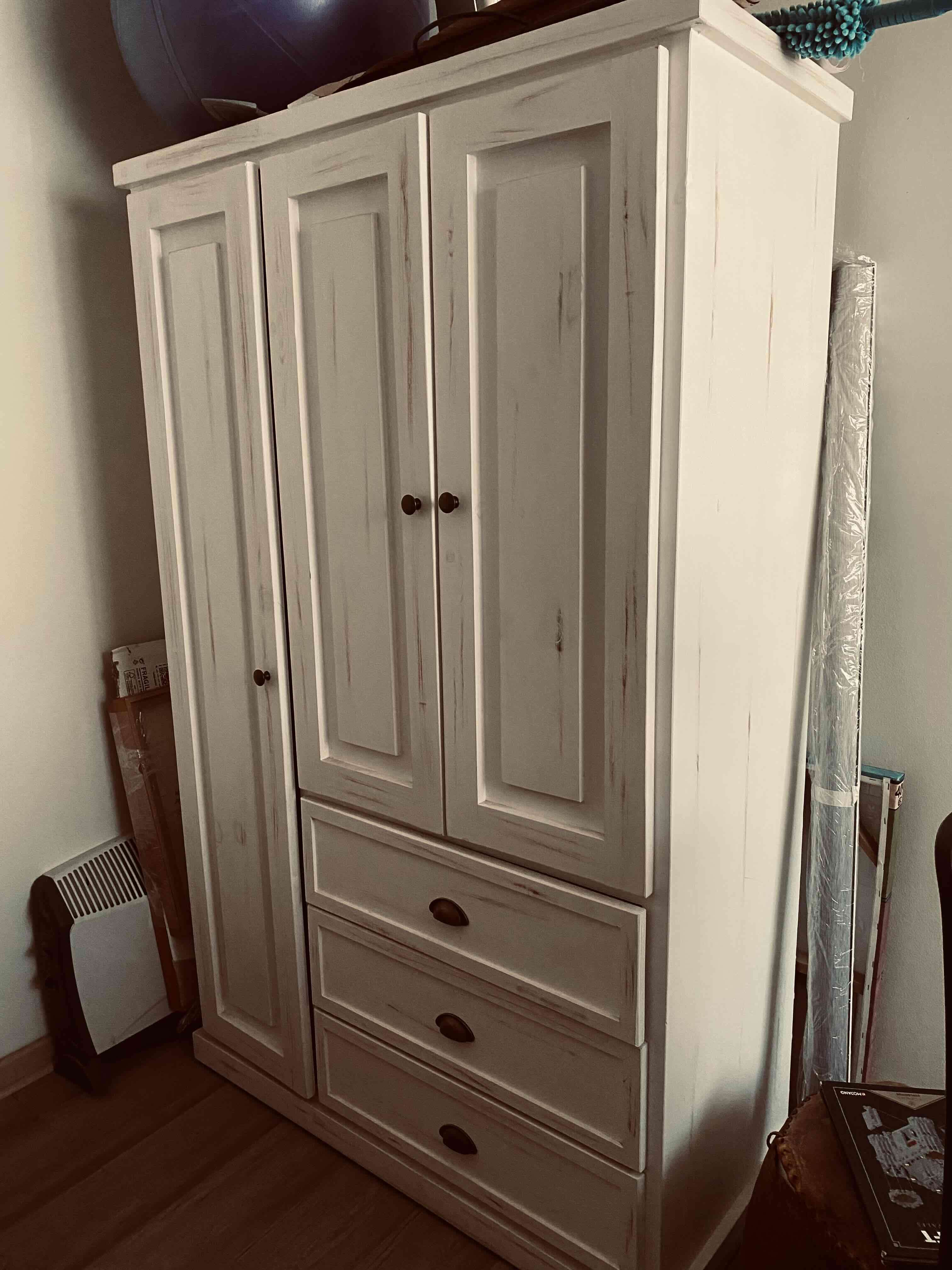 Ropero blanco de madera - miniatura 3