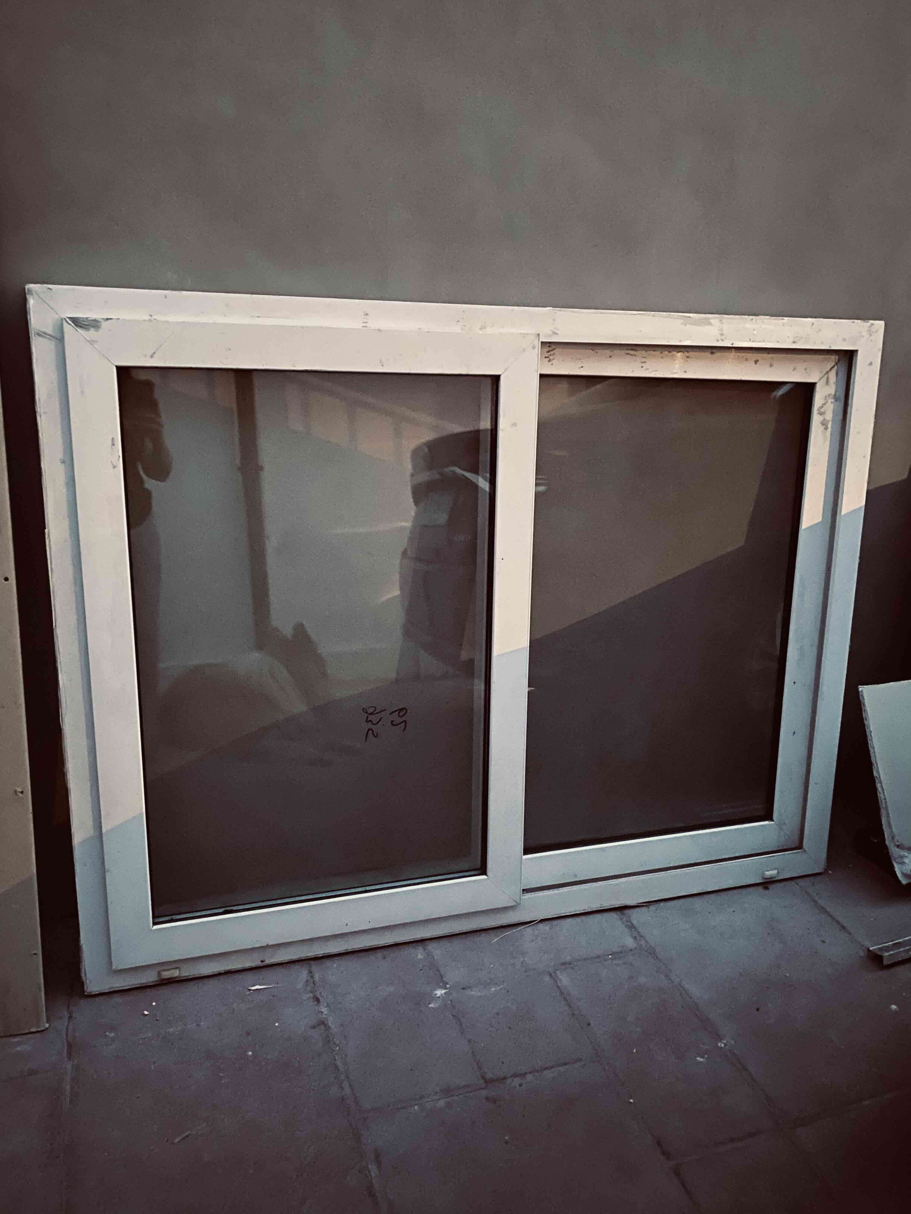 Ventana corrediza de termopanelPVC - miniatura 3