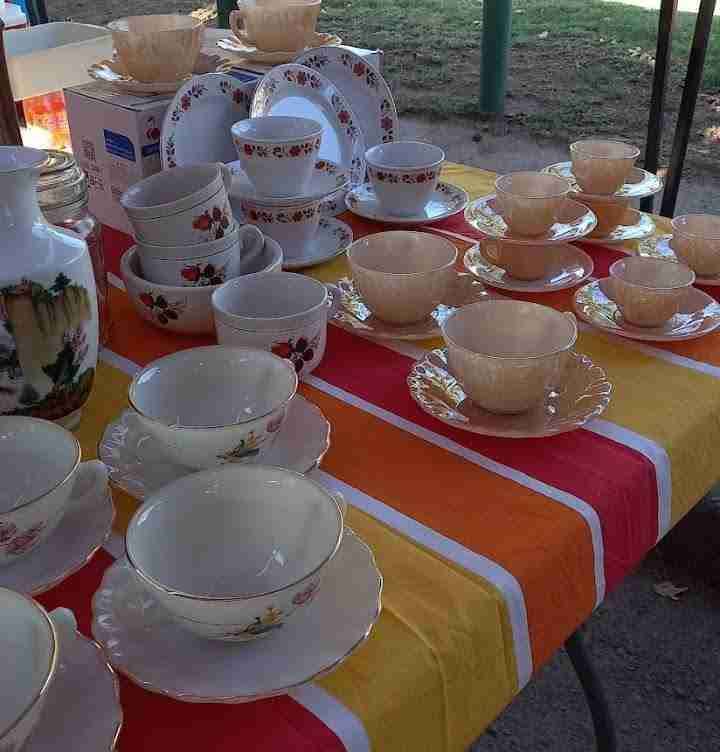 Juego de loza floral vintage - miniatura 3