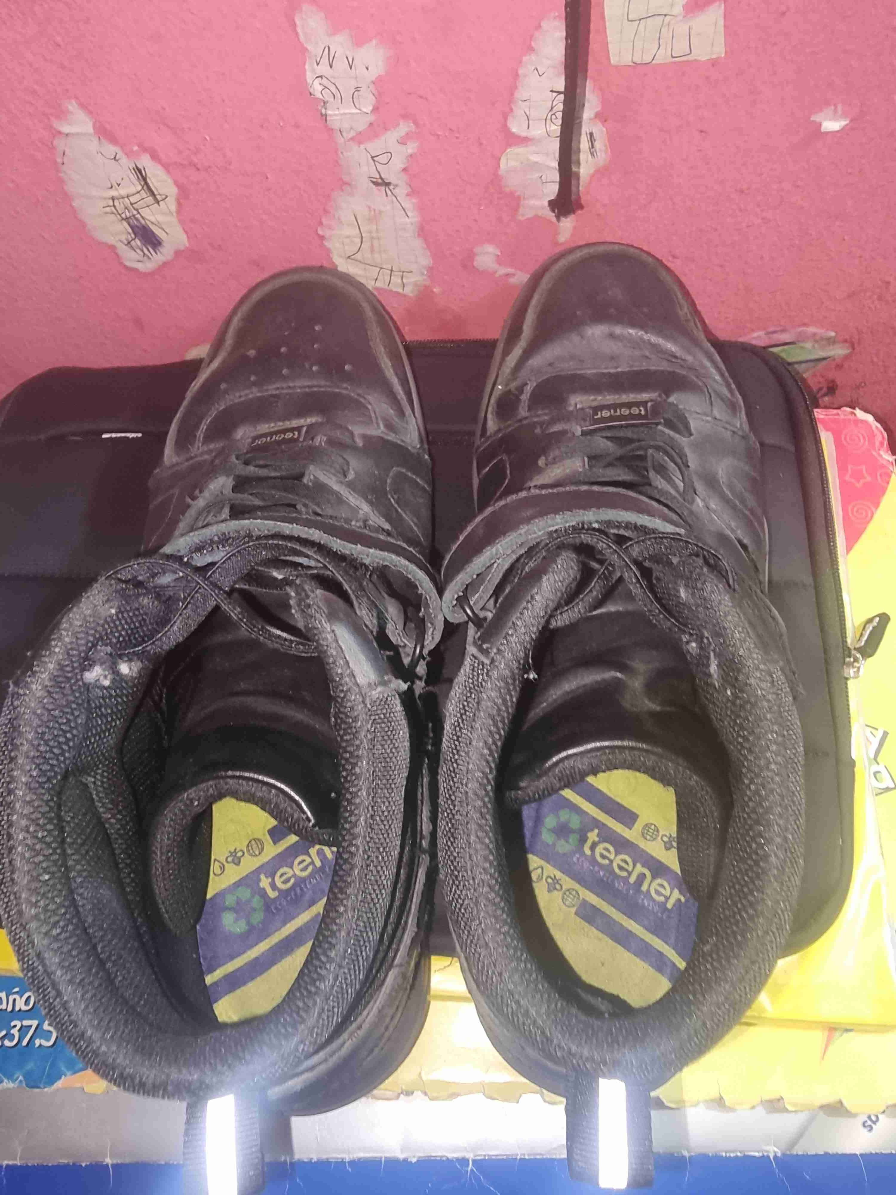 Zapatillas negras de caña alta - miniatura 2