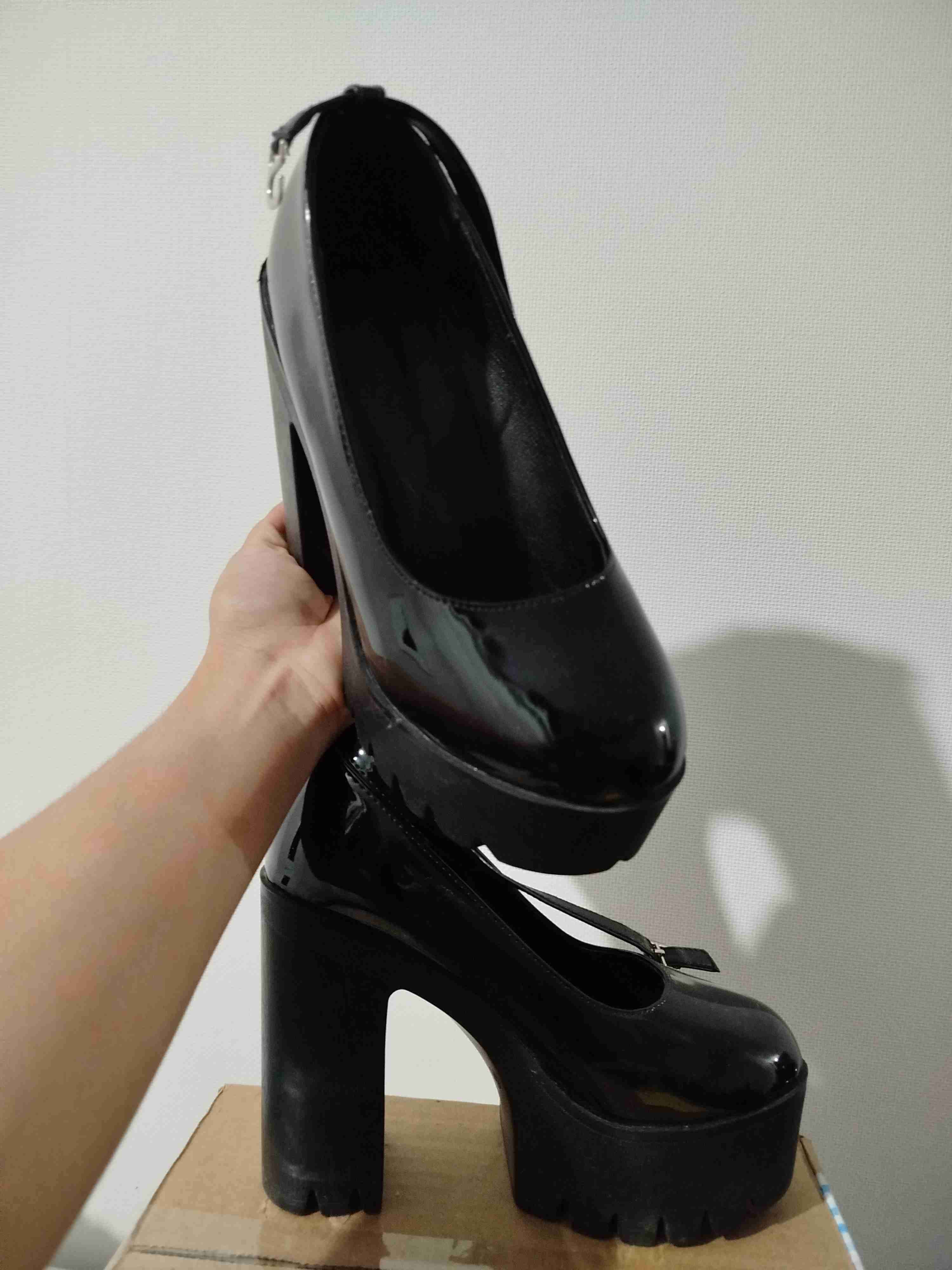 Zapatos negros de plataforma