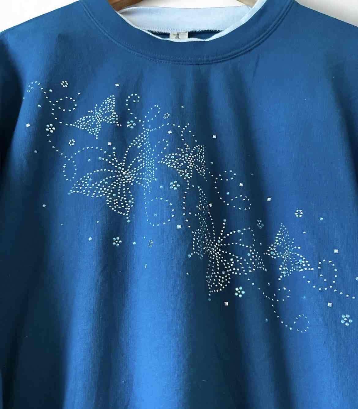 Poleron con diseño de mariposas - miniatura 2